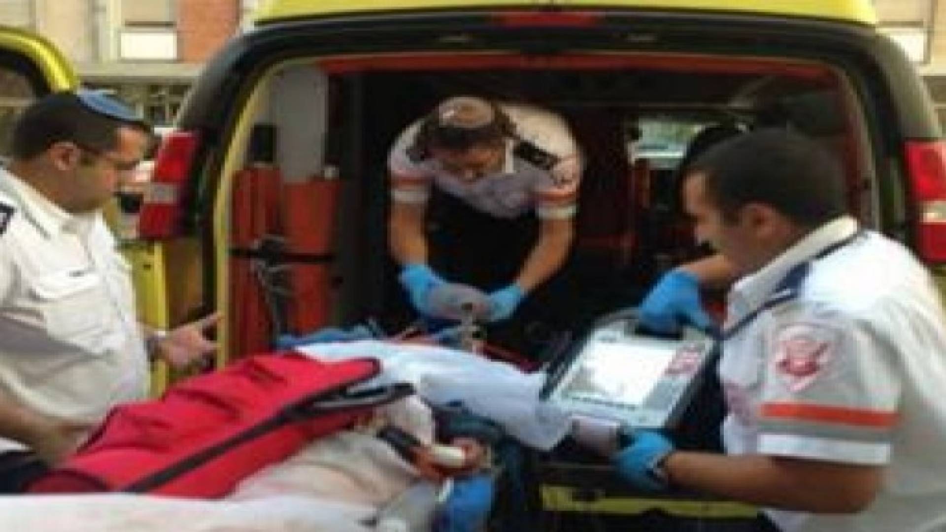 القدس: إصابة مستوطنين بعملية طعن واستشهاد المنفذ