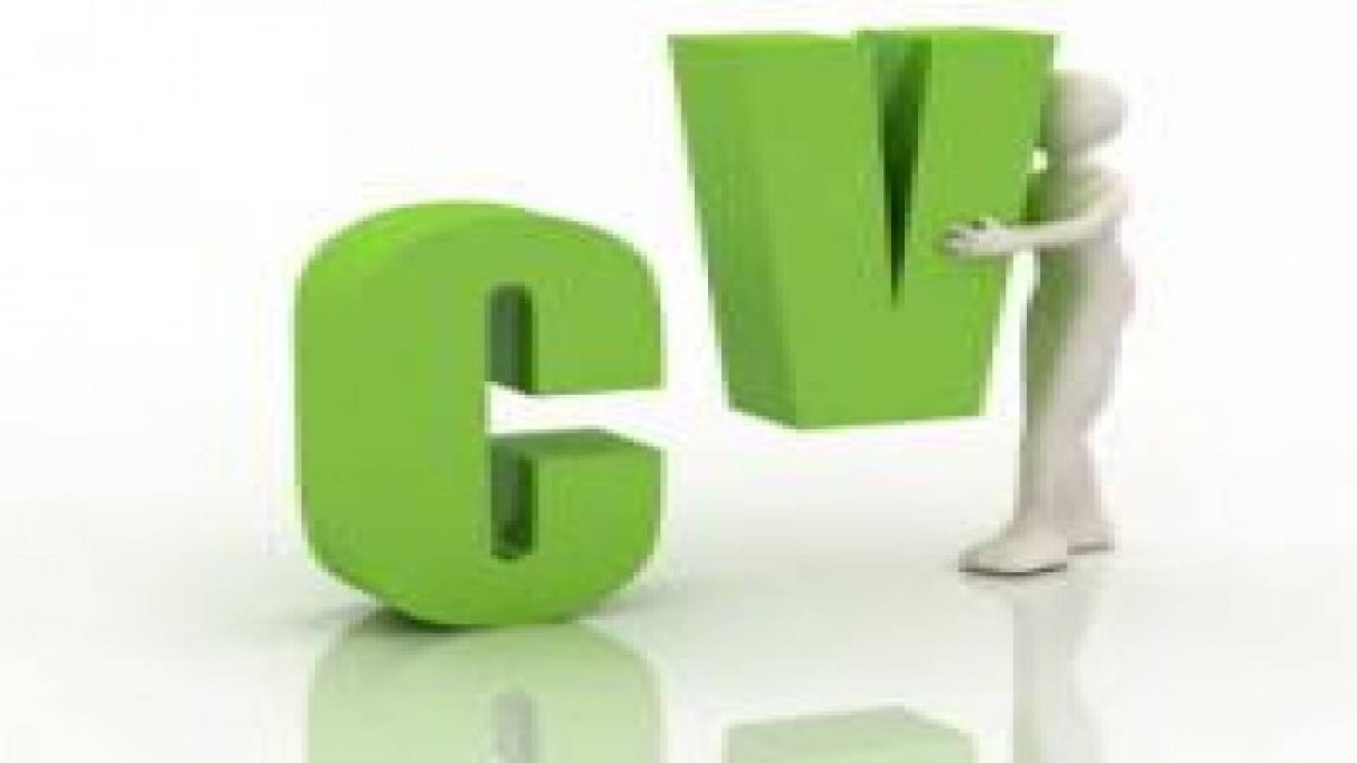 كيف تكتب سيرة ذاتية تضمن لك مقابلة عمل؟