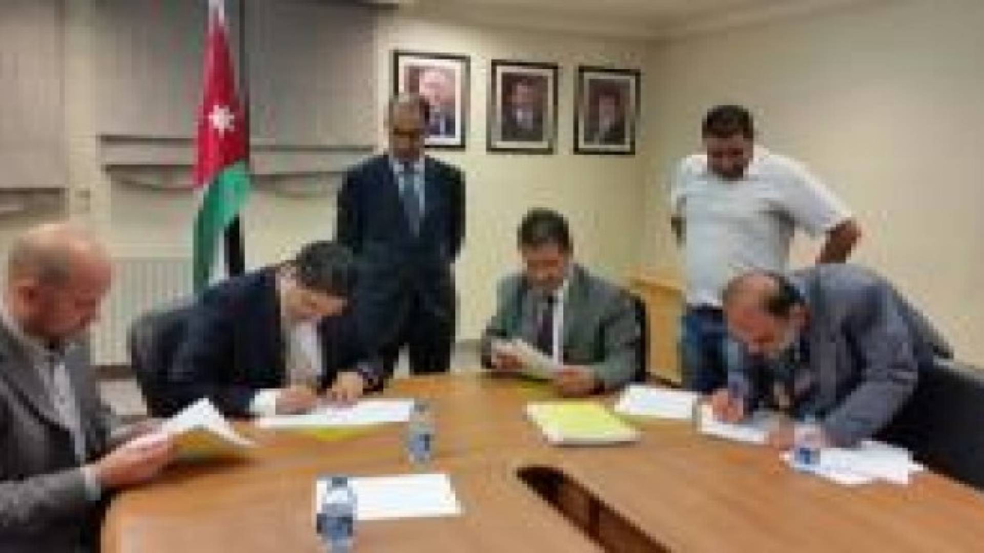 مشروع توليد الكهرباء من طاقة الرياح باستطاعة 82 ميجاوات في منطقة الراجف