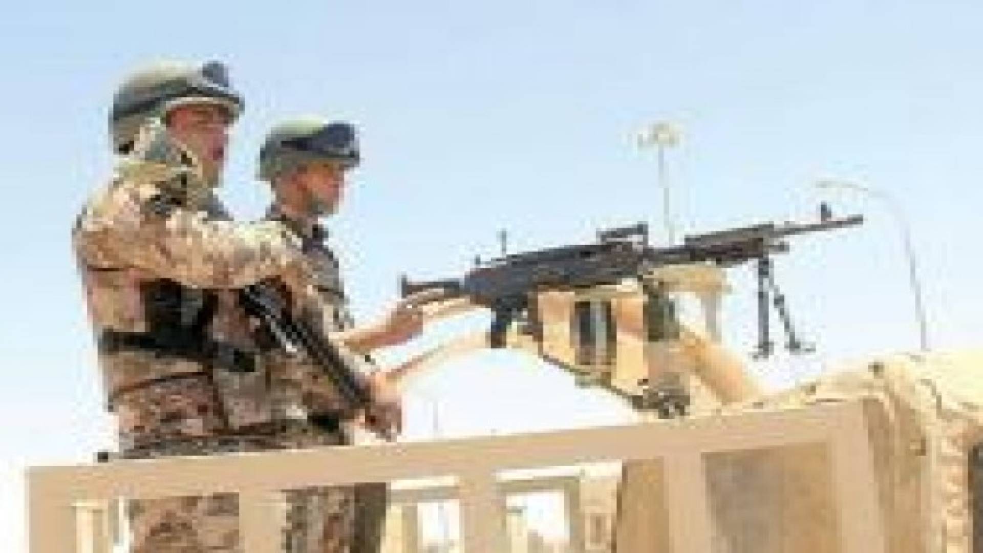 "حرس الحدود " يحبط محاولة تسلل ويستقبل 107 لاجئين