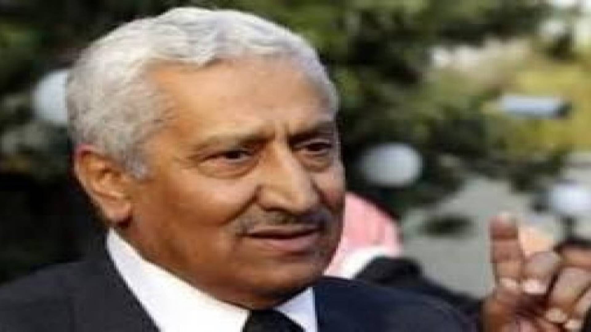 رئيس الوزراء يوجه بسرعة انجاز مشروعي قانون الموازنة والمؤسسات المستقلة 2016