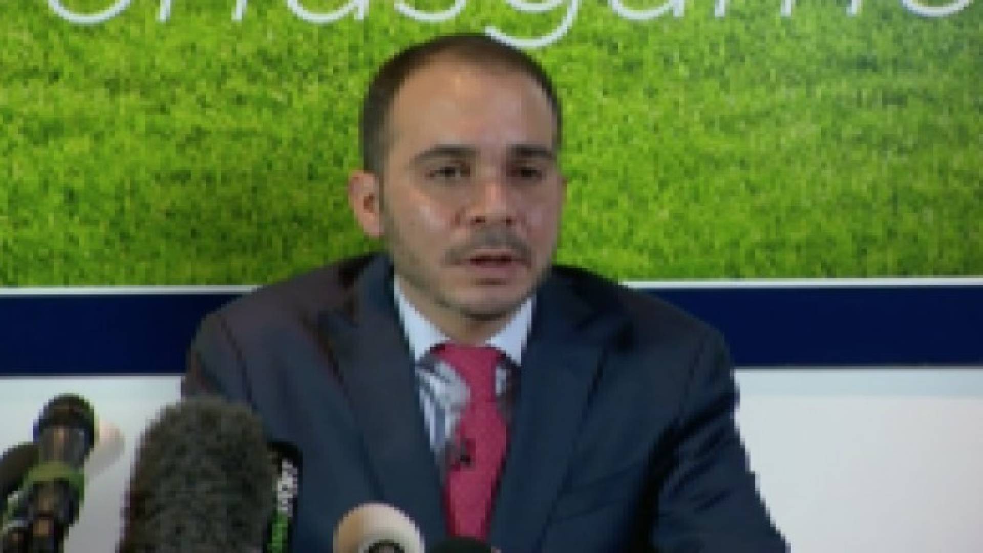 الأمير علي يحذر من تأجيل انتخابات الفيفا