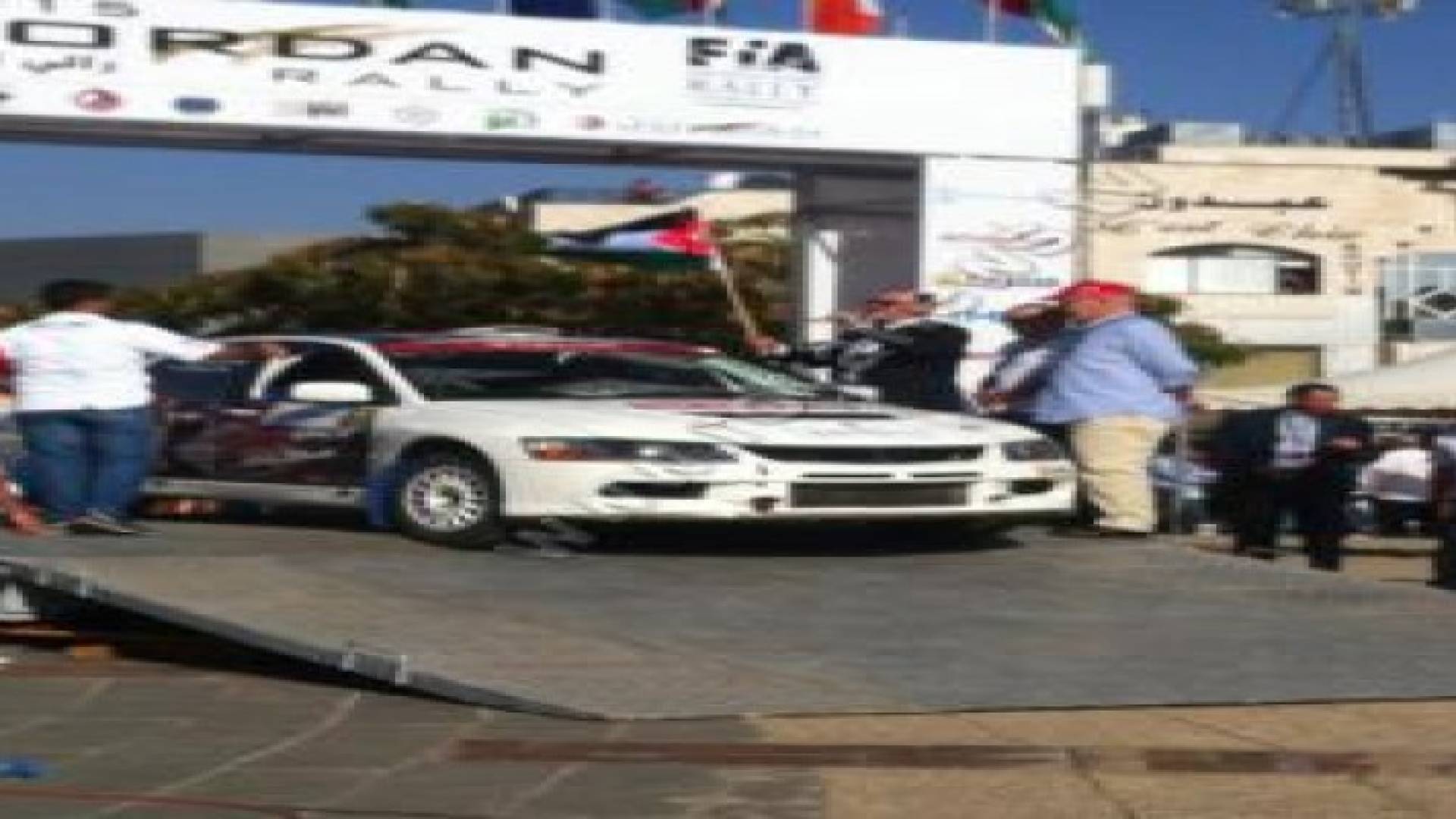 انطلاق رالي الأردن برعاية الأمير فيصل..صور