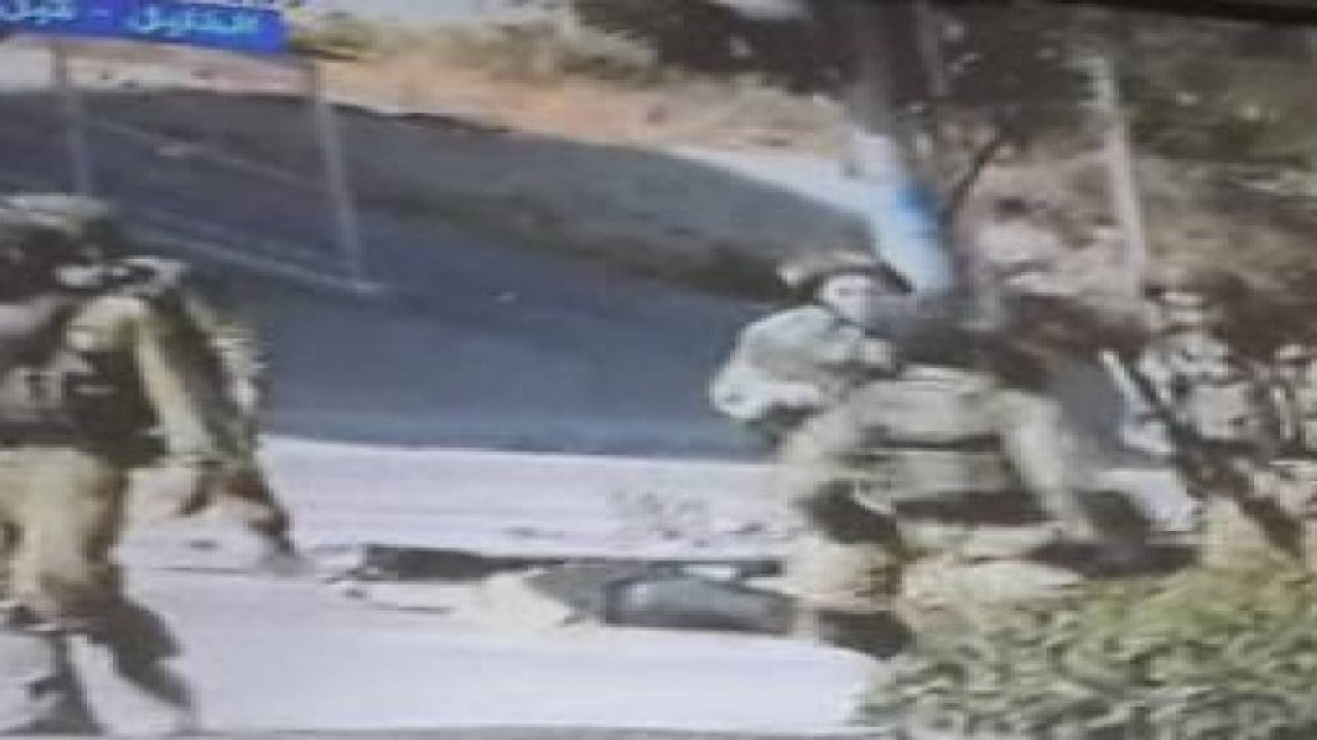 بالفيديو: استشهاد فلسطيني بنيران الاحتلال في الخليل بحجة طعن جندي