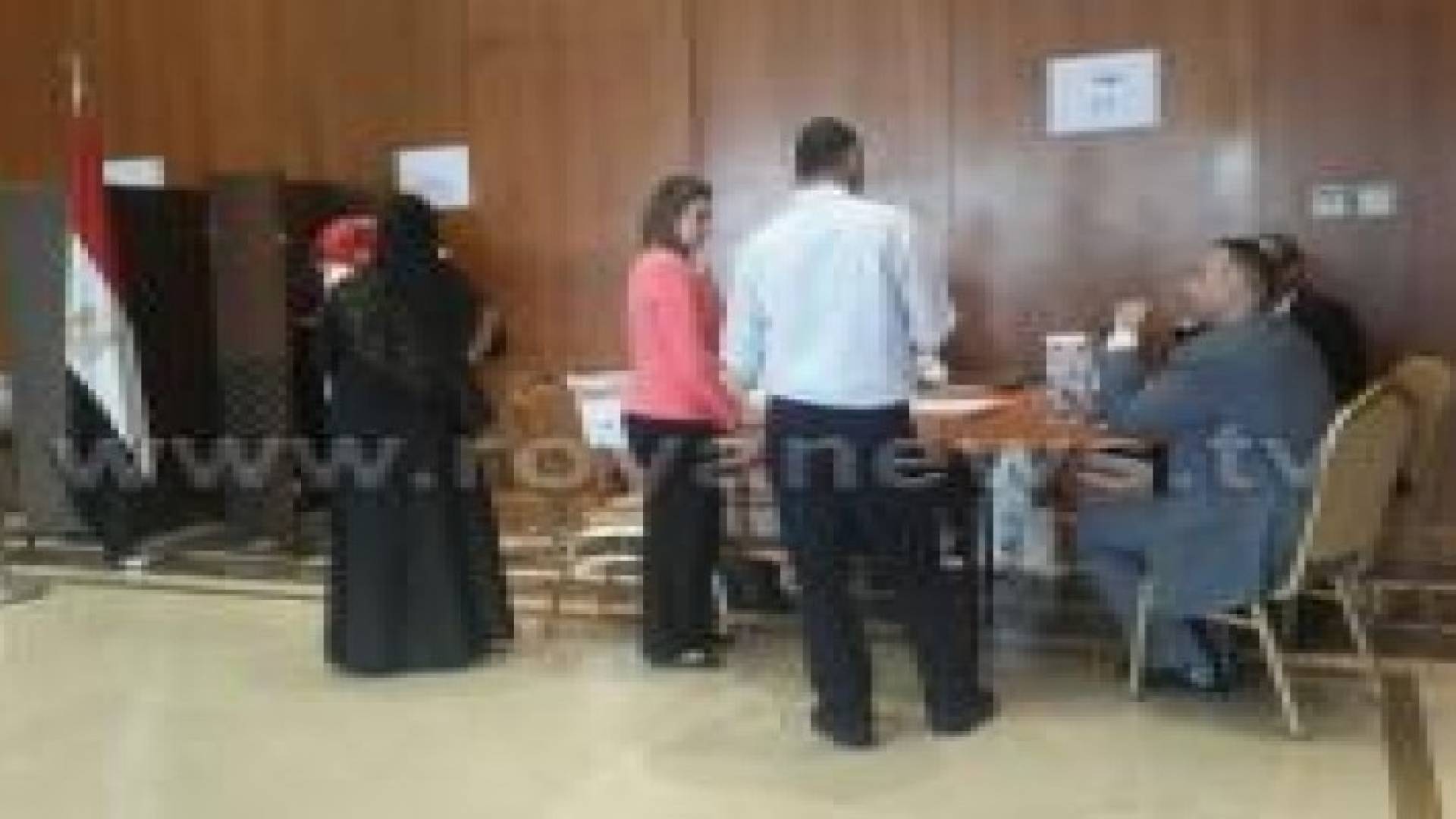 المصريون في الاردن يشاركون في الانتخابات التشريعية المصرية.. صور