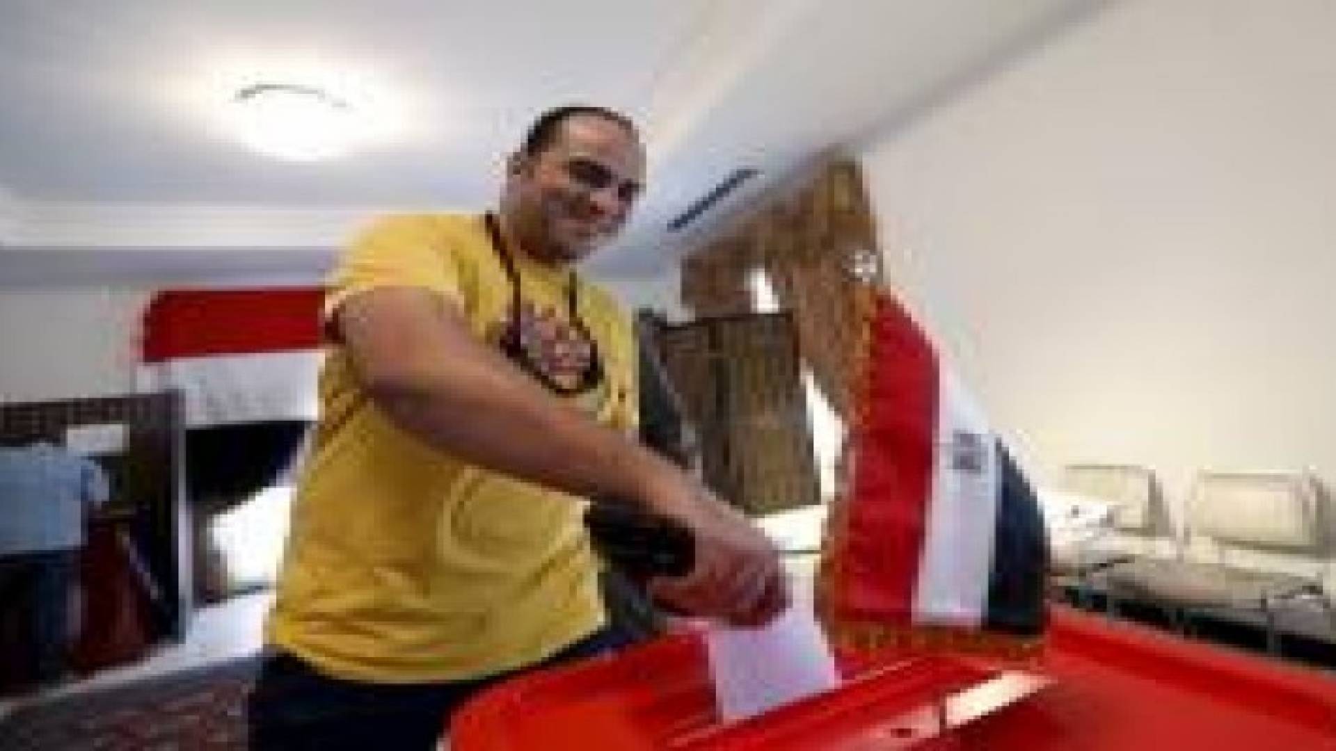 المصريون ينتخبون أول برلمان بعد "ثورة يونيو"