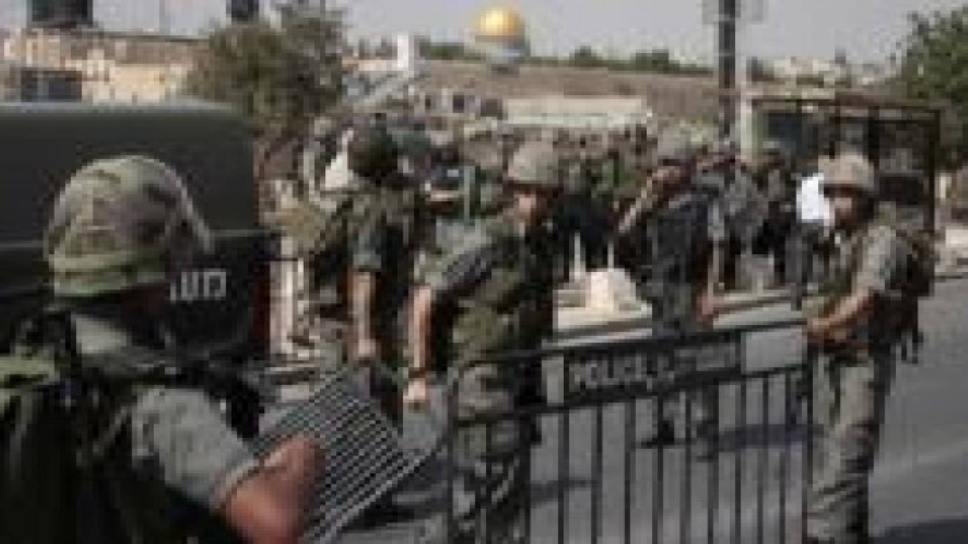 الاحتلال ينشر 300 جندي بحافلات القدس المحتلة