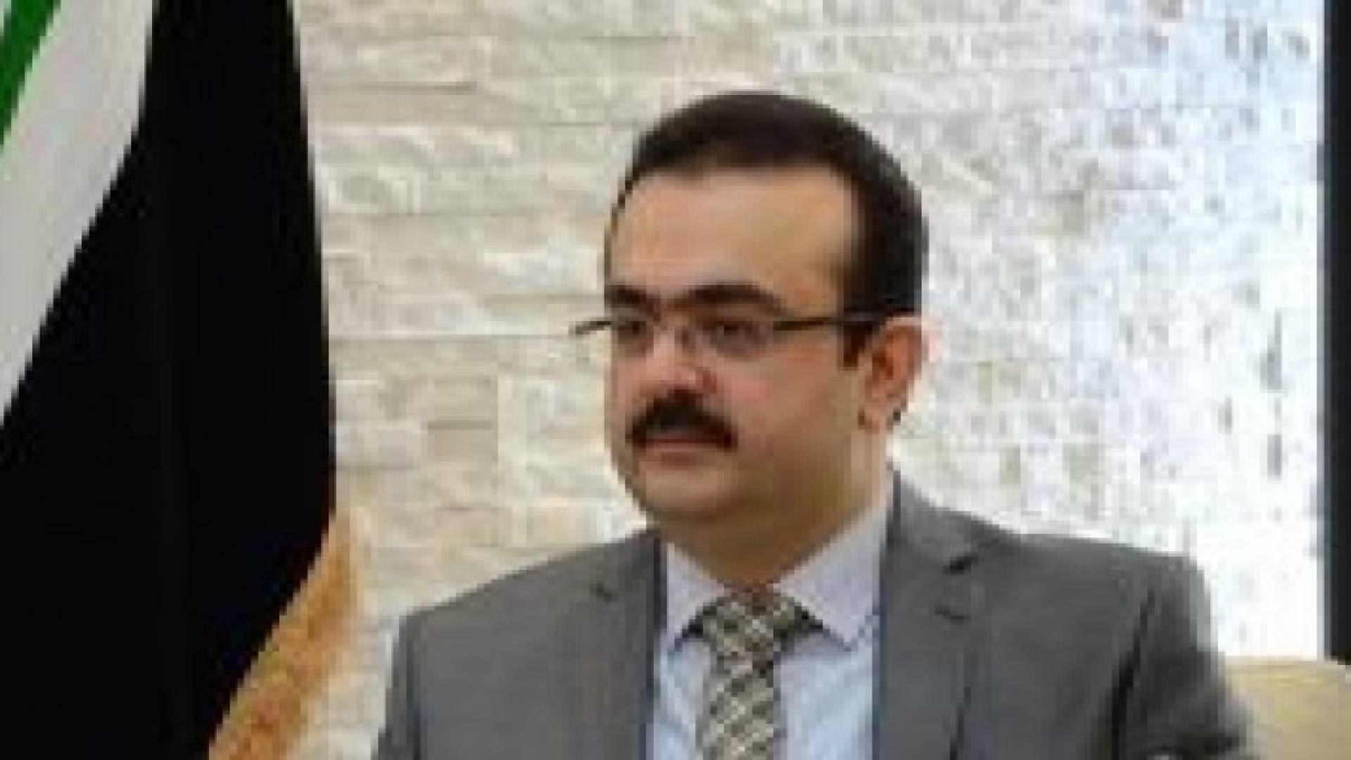 القضاء العراقي: مذكرة توقيف لوزير "بتهم فساد"