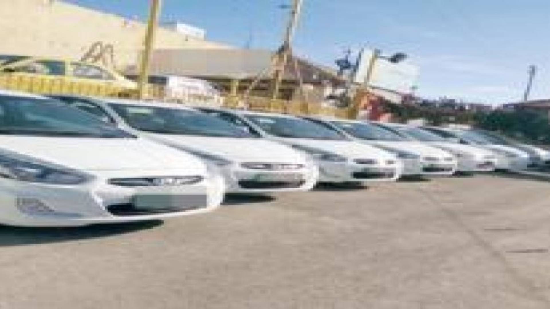 عمان: حجز 67 مركبة "سرفيس" بسبب "زيادة الأجرة وتغيير المسار"