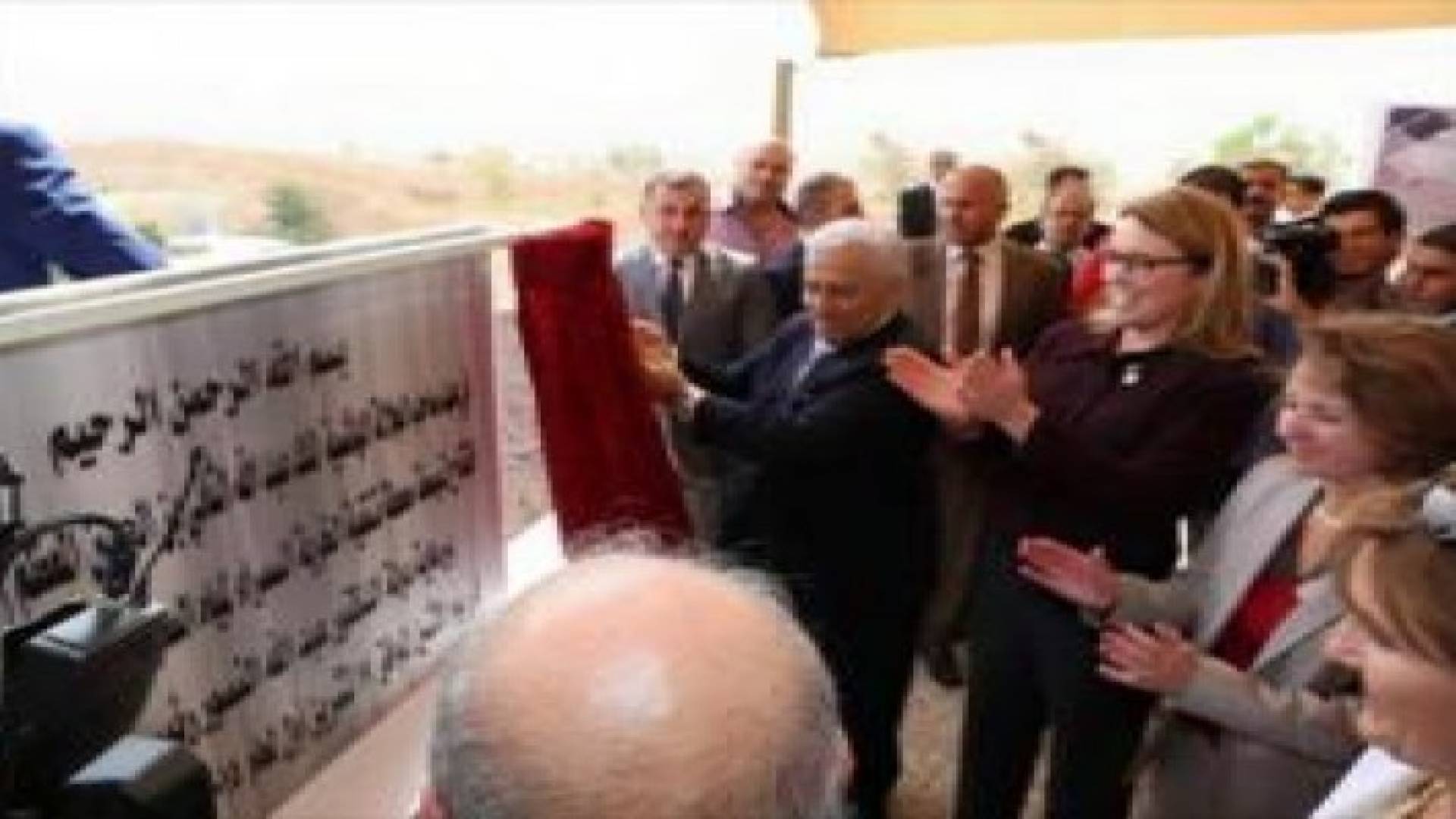 رئيس الوزراء يفتتح التوسعة الثانية من محطة الخربة السمراء