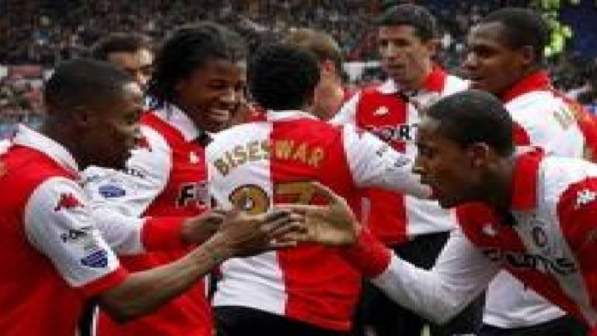 فينورد يواصل مطاردة اياكس بدوري الهولندي