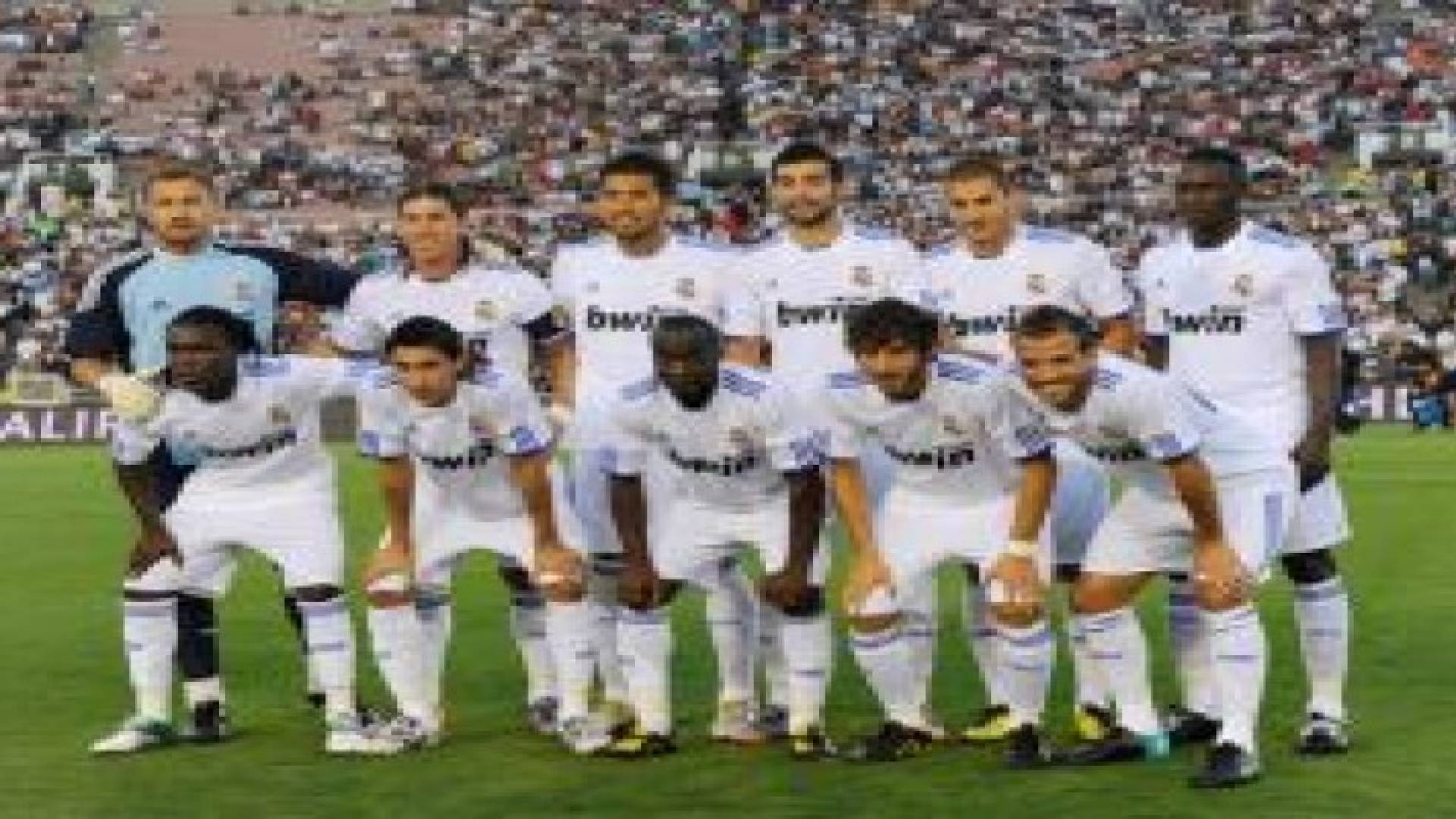 لوس انجلوس جالاكسي يتعرض لهزيمة مذلة في الدوري الامريكي