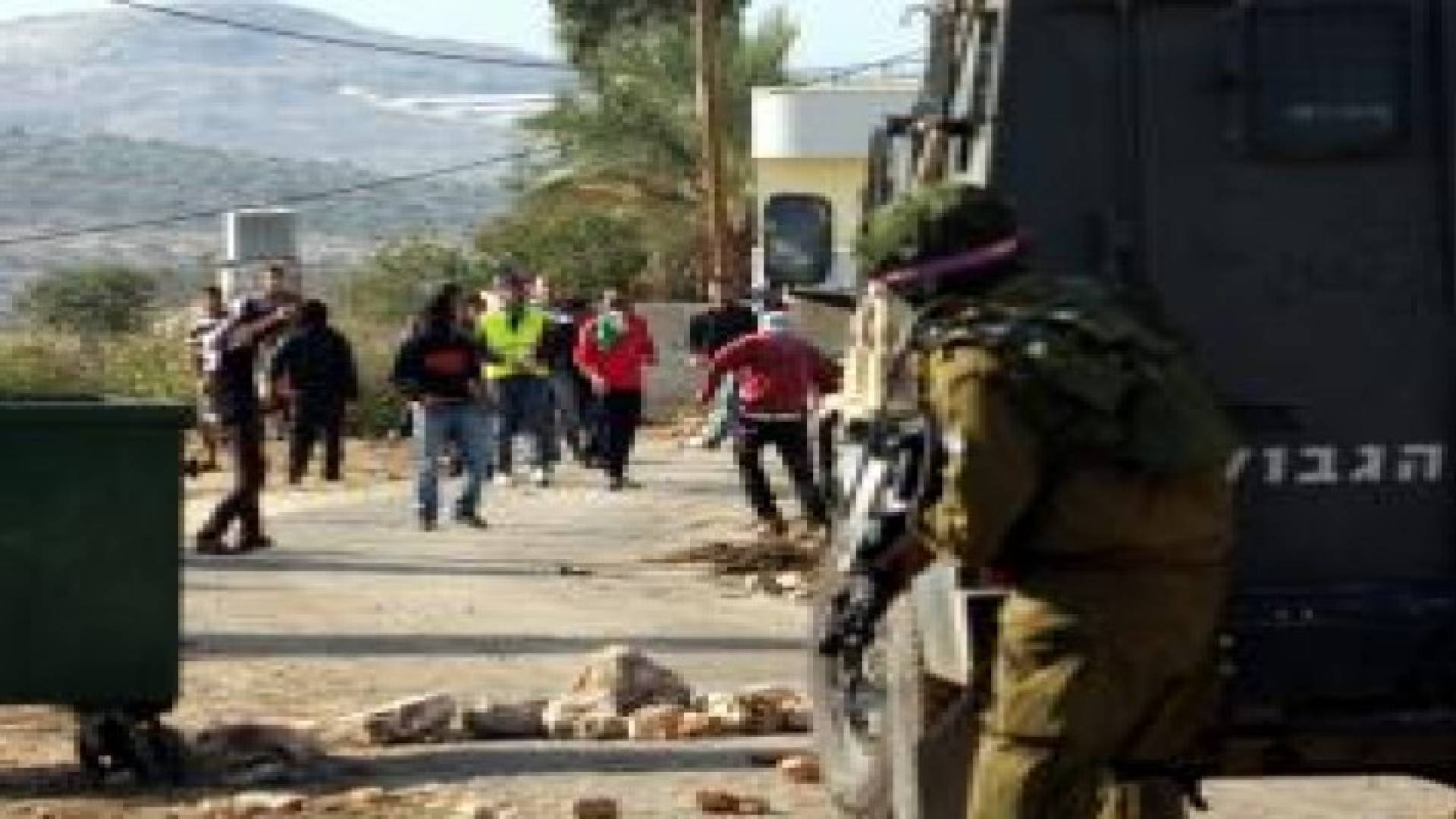 مسؤولون فلسطينيون : إذا لم توقف اسرائيل اجراءاتها سنوقف التنسيق الأمني