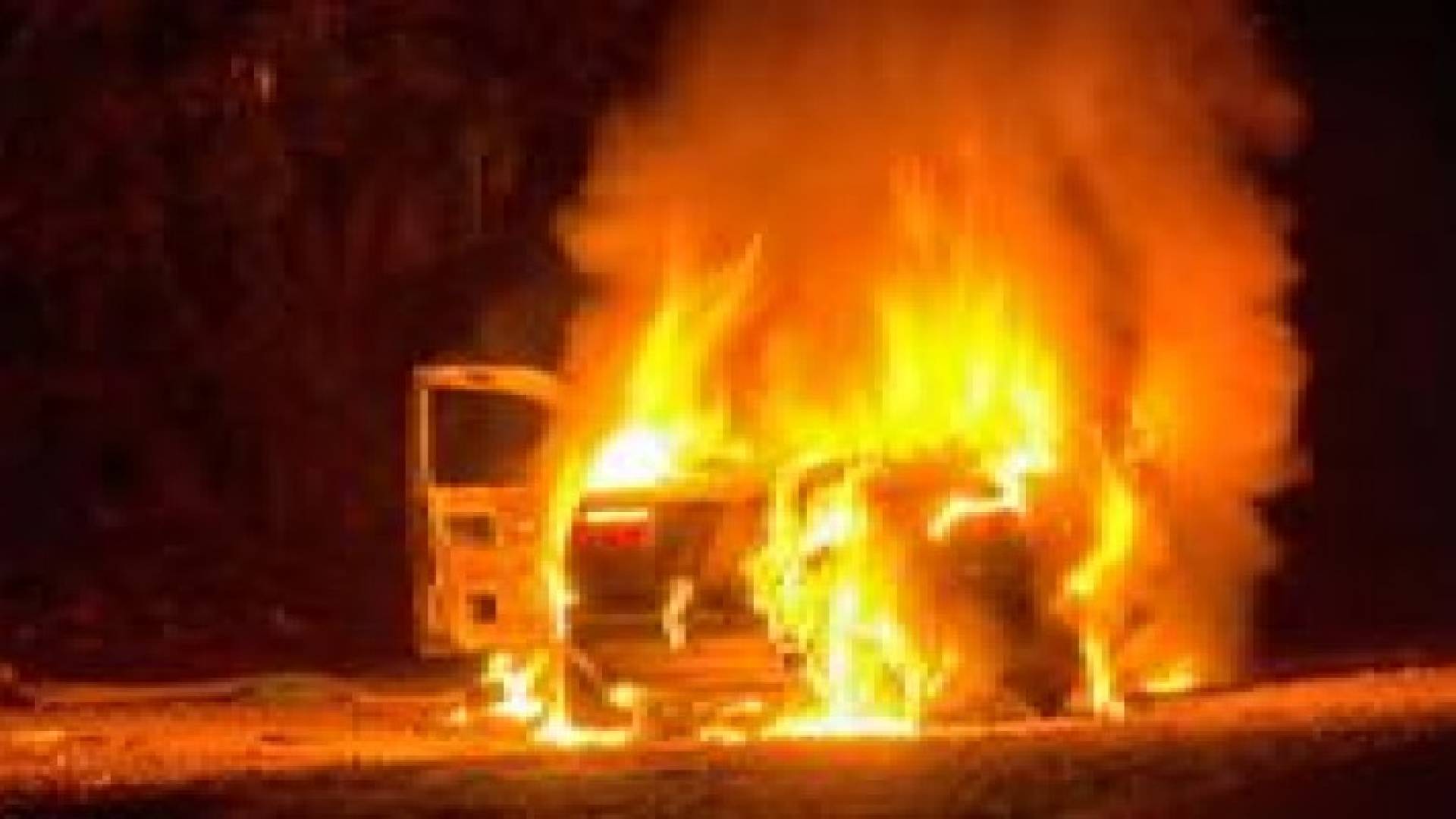 عمان: أب يقتل عائلته حرقا .. تفاصيل