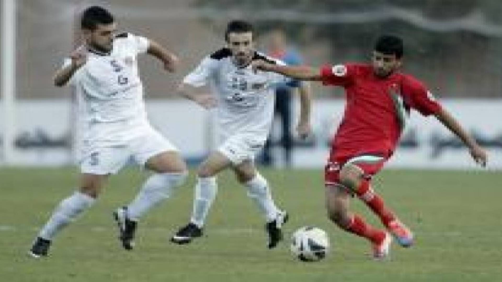 فوزان ثمينان لشباب الأردن وذات راس في دوري المحترفين