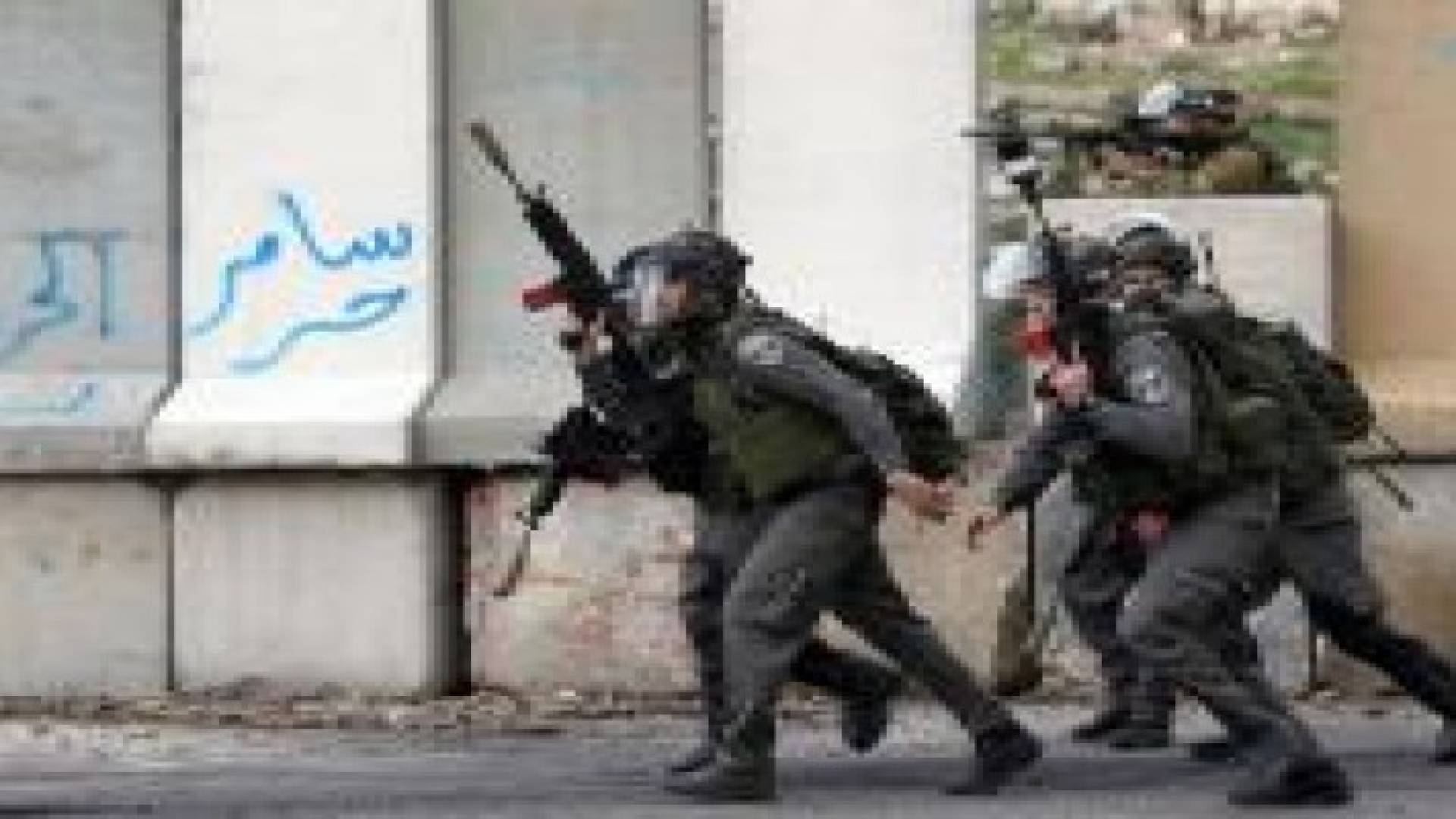 الاحتلال يعتقل 20 مواطنا بالضفة والقدس