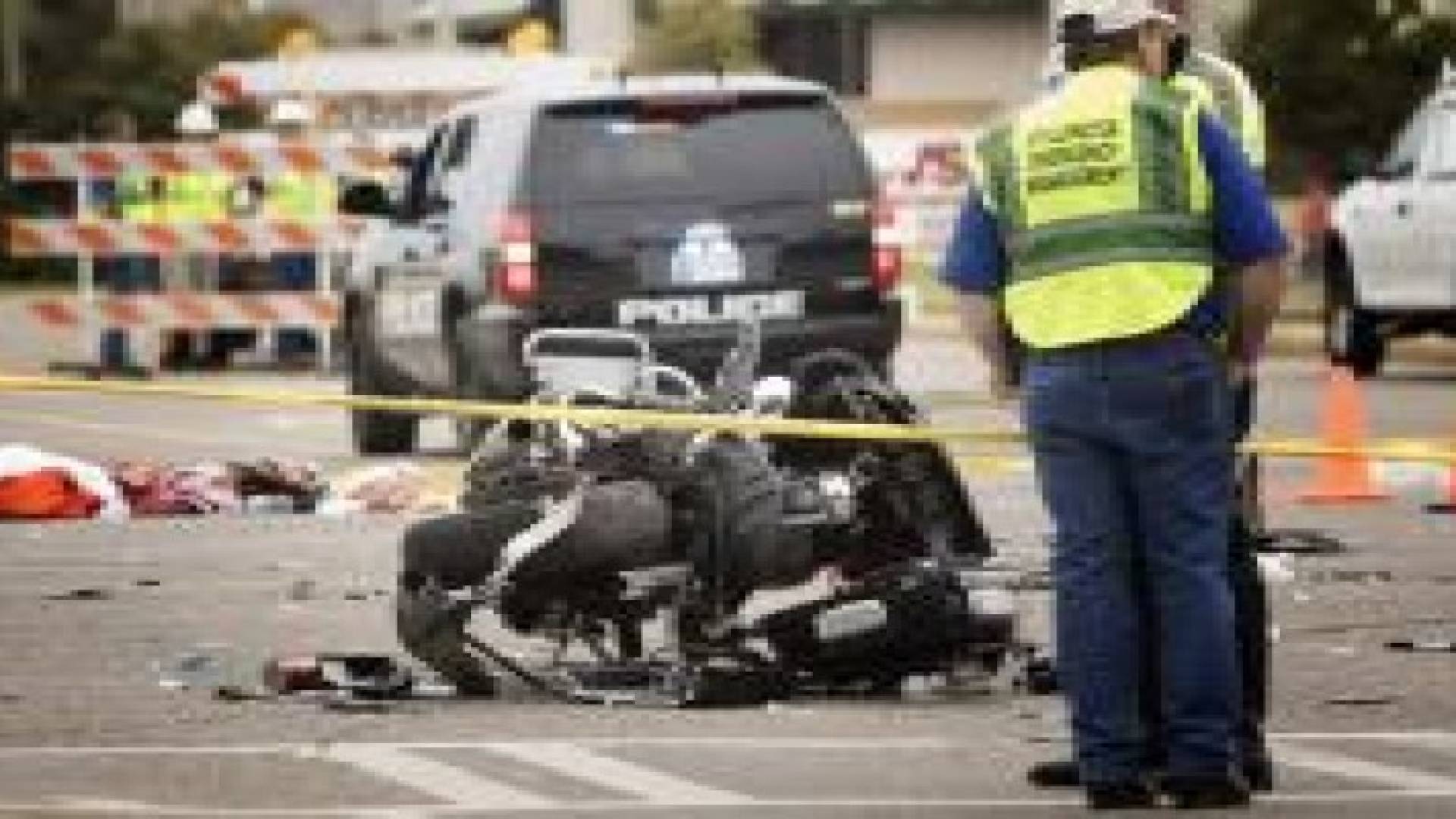 الولايات المتحدة :مصرع 4 أشخاص واصابة 44 باقتحام سيارة لاستعراض طلابي