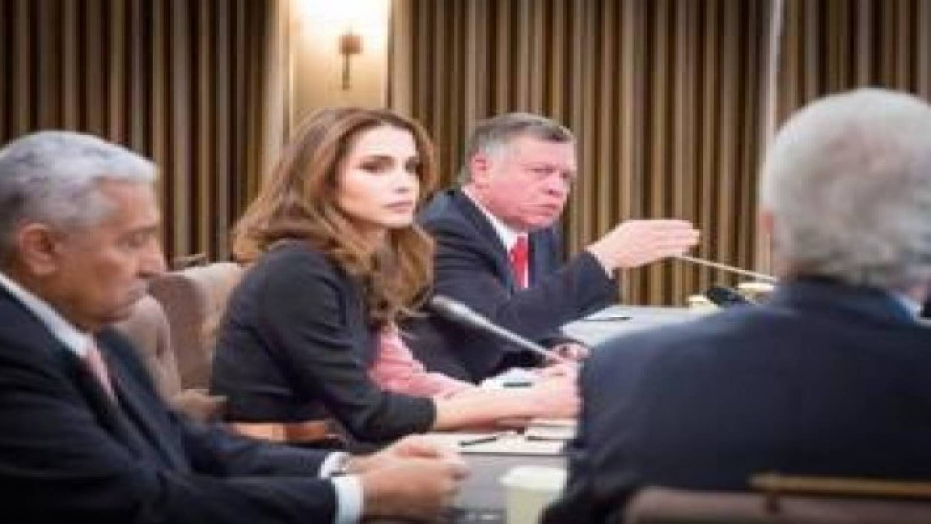 الملك يلتقي رئيس وأعضاء اللجنة الوطنية لتنمية الموارد البشرية