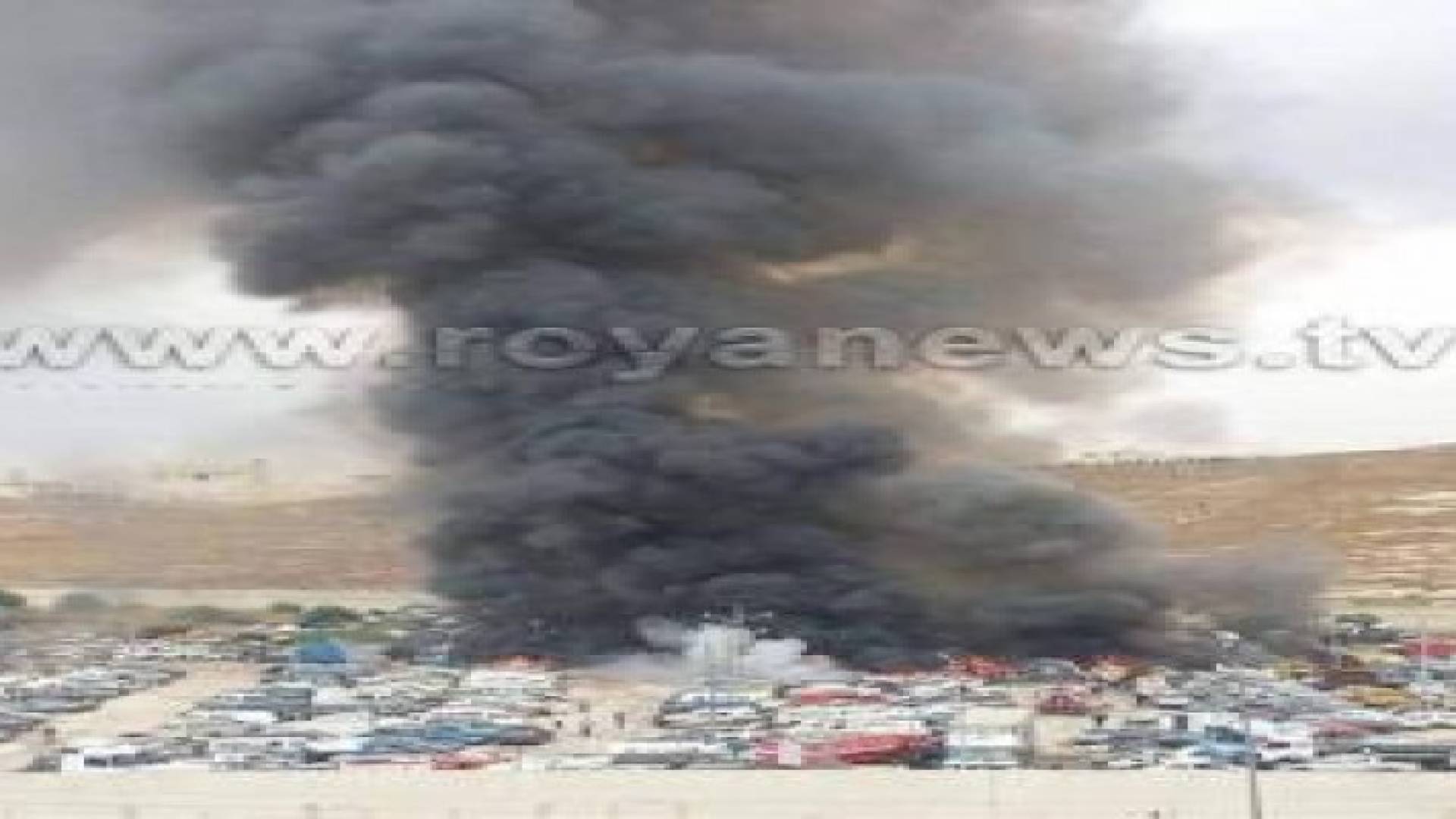 الدفاع المدني يسيطر على حريق الانفجار في جمرك عمان