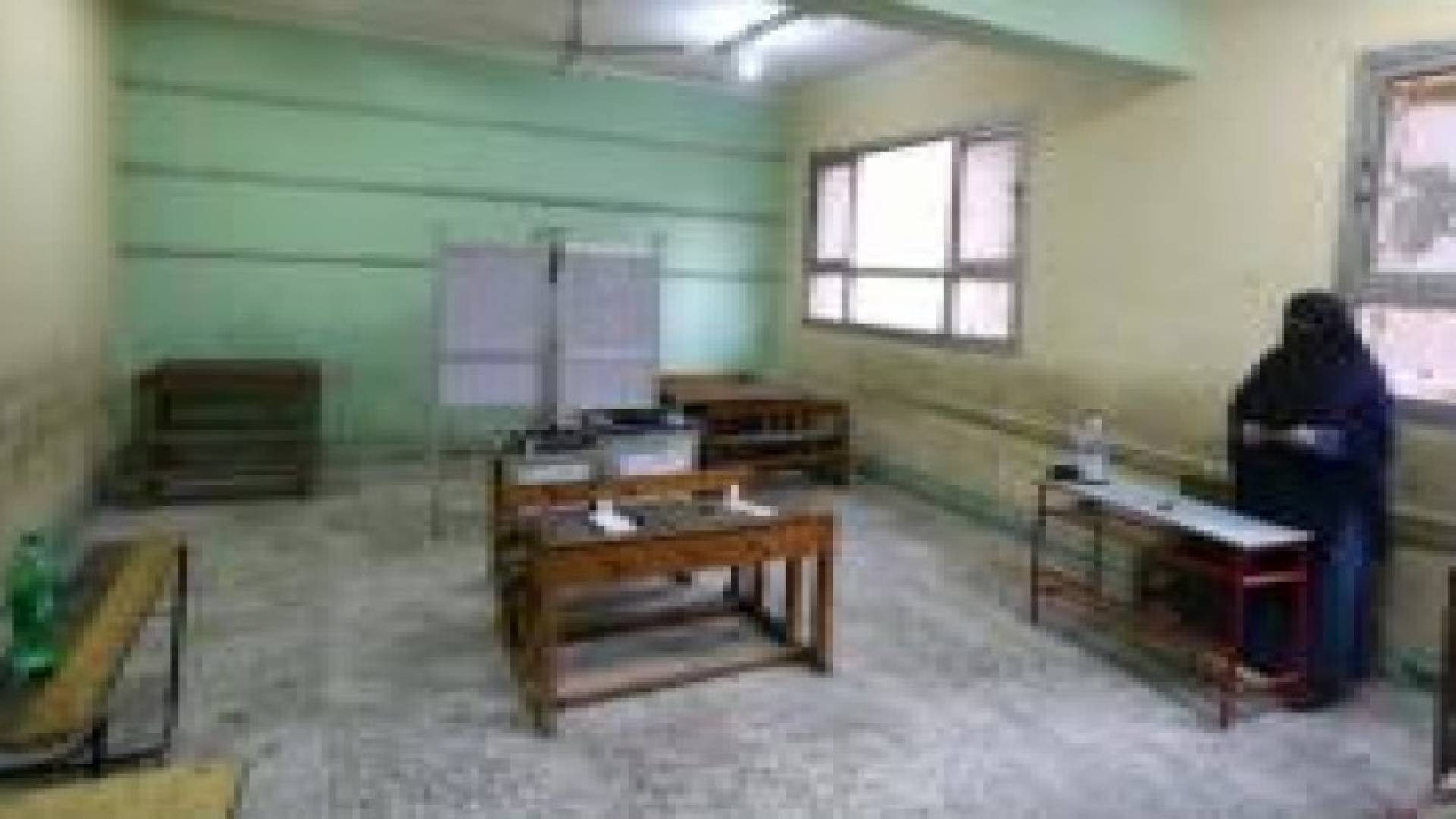 مصر: إبطال عبوة ناسفة قرب لجنة انتخابية