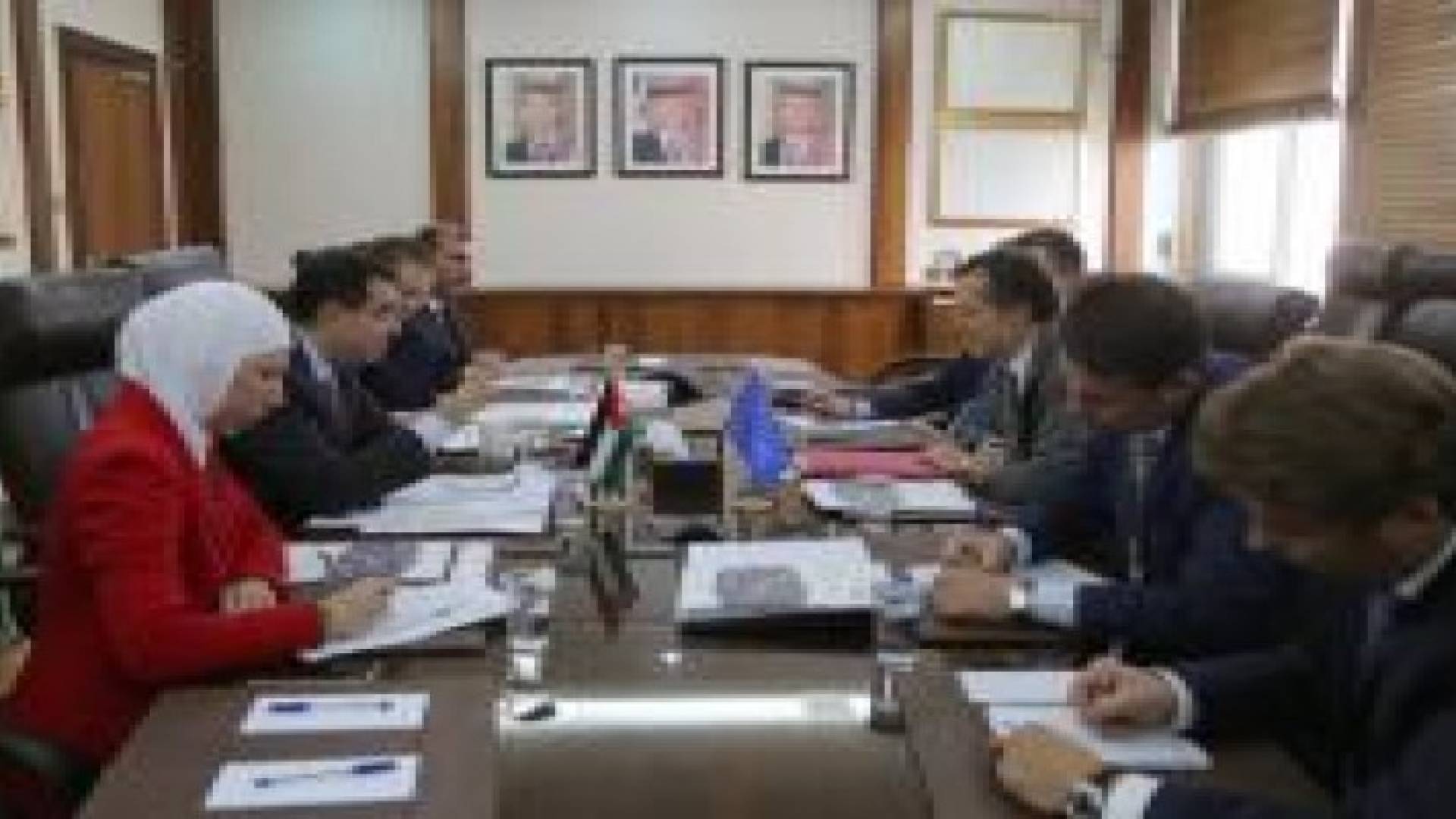 الاردن والاتحاد الاوروبي يبحثان سبل احتواء تبعات اللجوء السوري