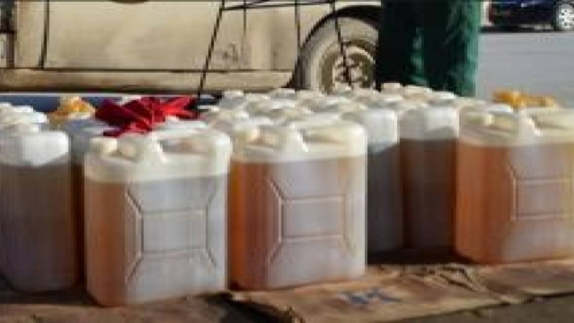 حملة على المتاجرين بالبنزين المهرب في العقبة