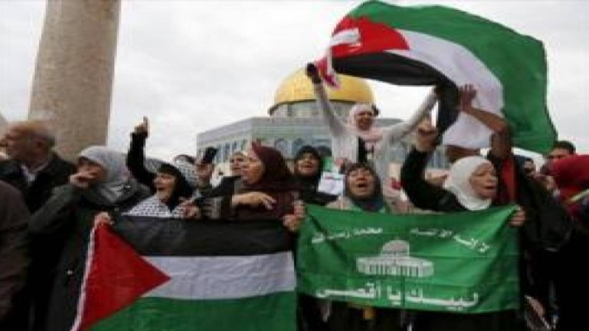 25 ألفا أدوا صلاة الجمعة في المسجد الأقصى