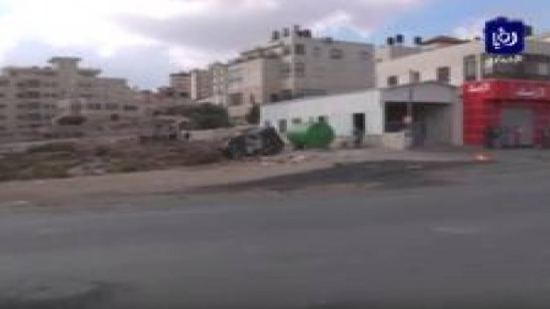 بالفيديو: اعتقال فلسطيني بعد إطلاق نار ودهس وضرب