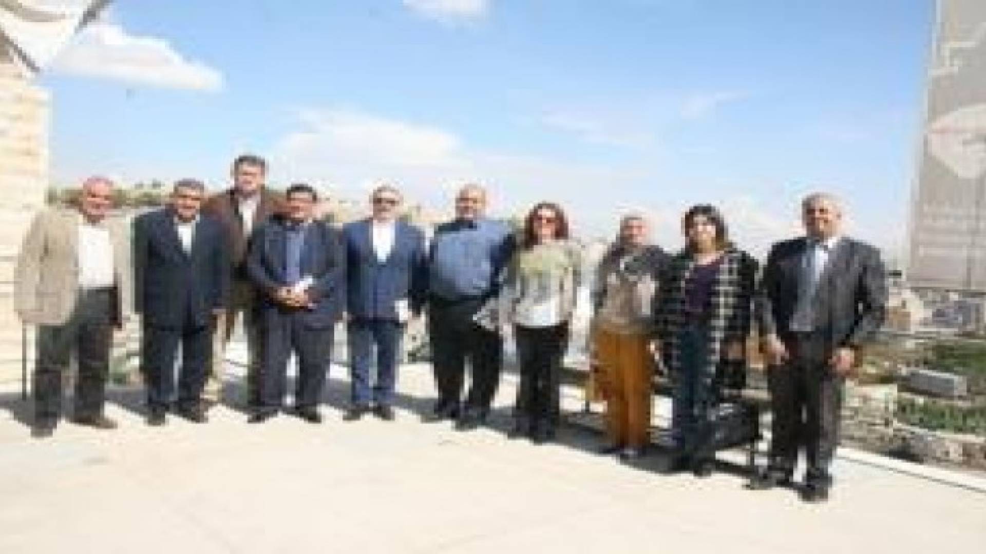 خلال حملة " نظف سطحك بلدك اجمل " : تنظيف 350 سطح