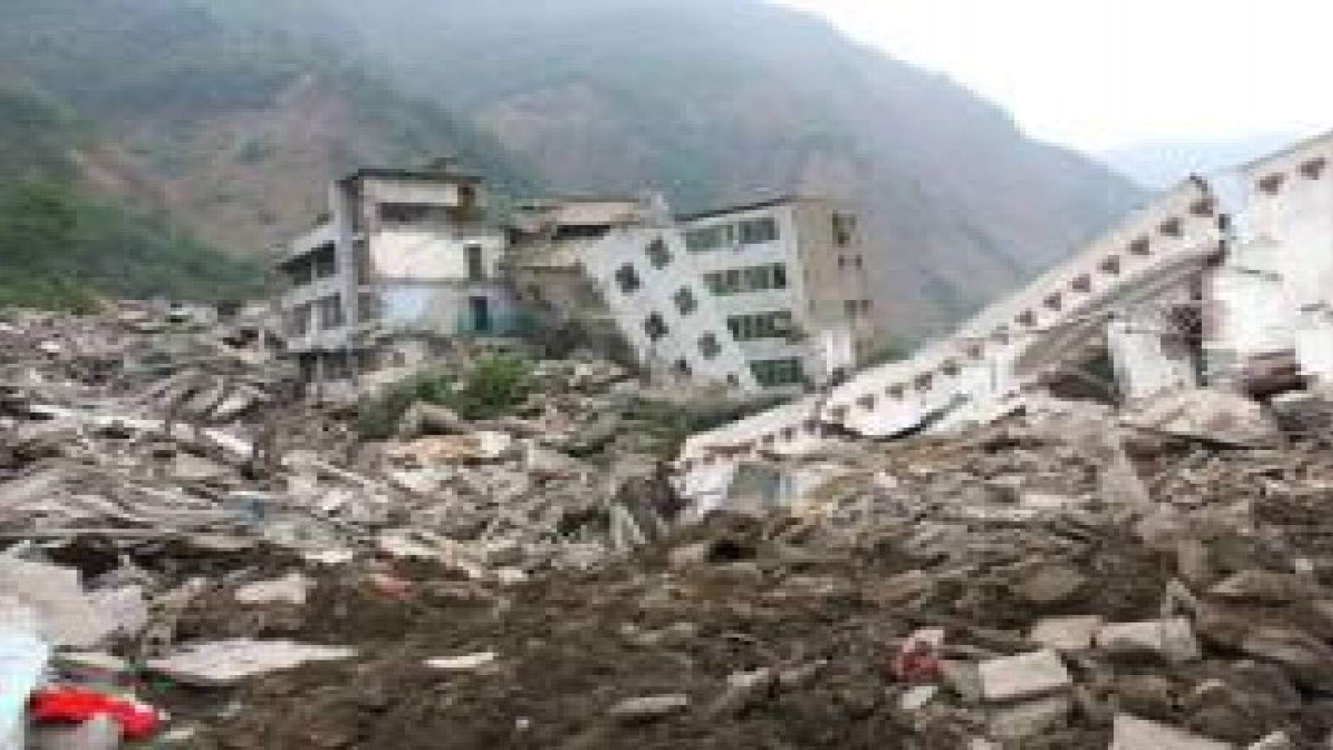 تضرر نحو 12 ألف منزل اثر هزة ارضية في الصين