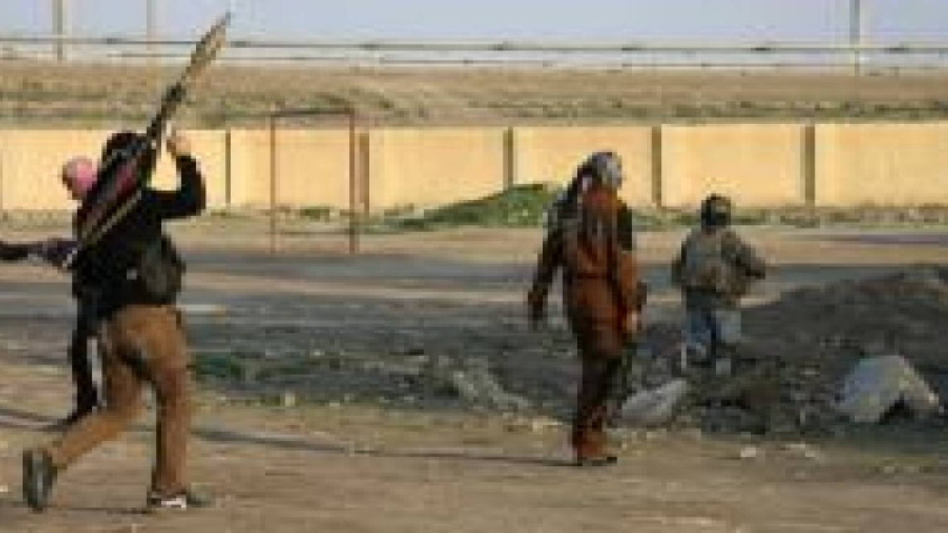 إنشقاقات كبيرة في صفوف "داعش" الإرهابية و انحسار المد للعصابة