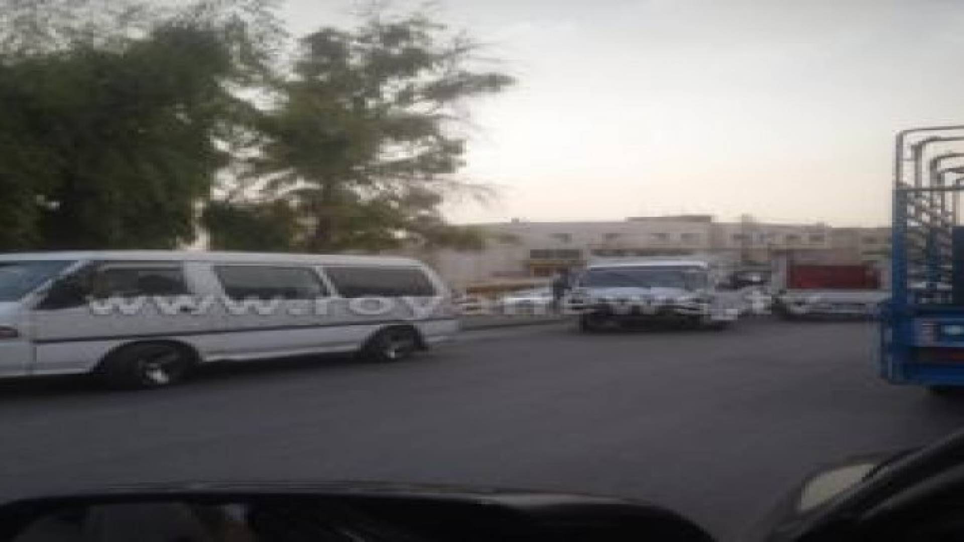 اصابة ثلاثة اشخاص بحادث تصادم في ابو علندا