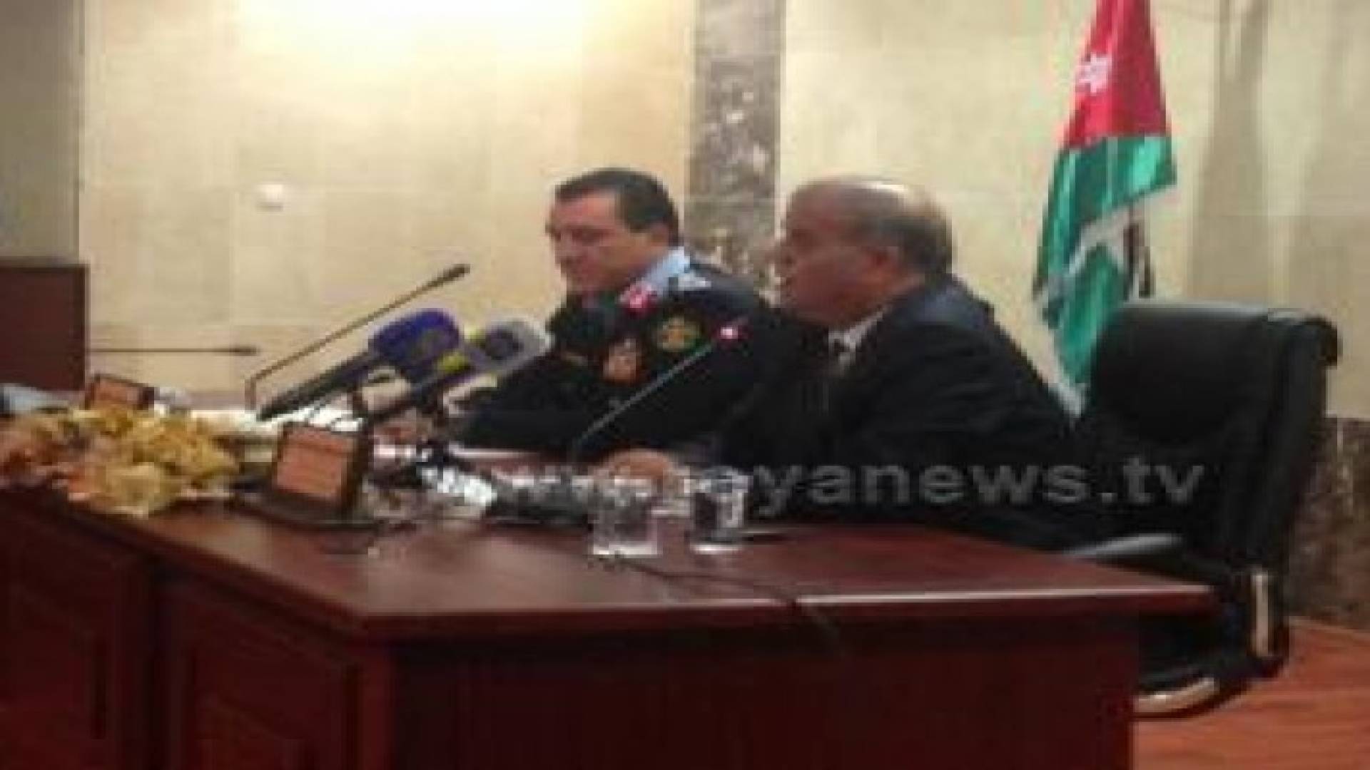 بالفيديو .. مدير الأمن العام: زرت المراكز الامنية متخفيا و اقسم بالله لن اسامح اي شرطي يسيء التعامل