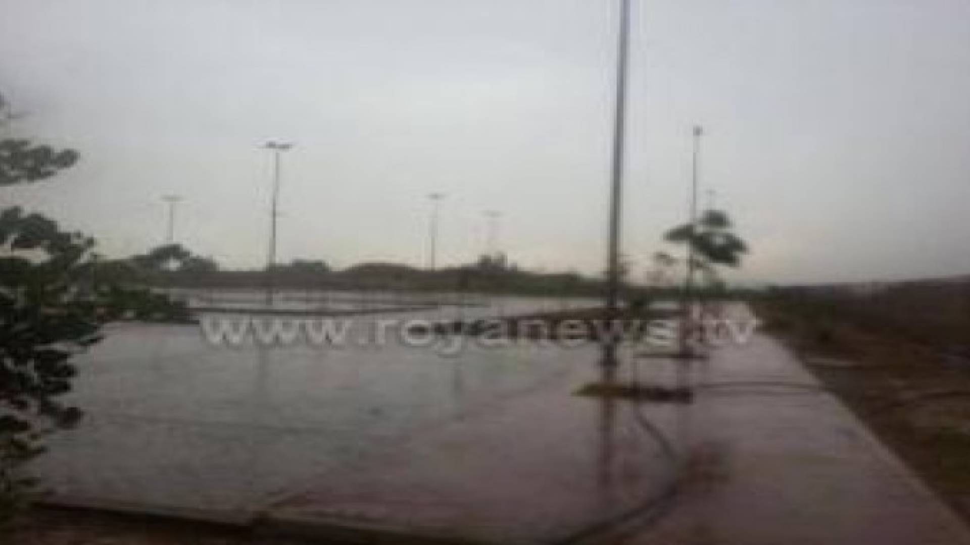 رياح شرقية نشطة ومغبرة وأمطار رعدية متوقعة ليلة الثلاثاء