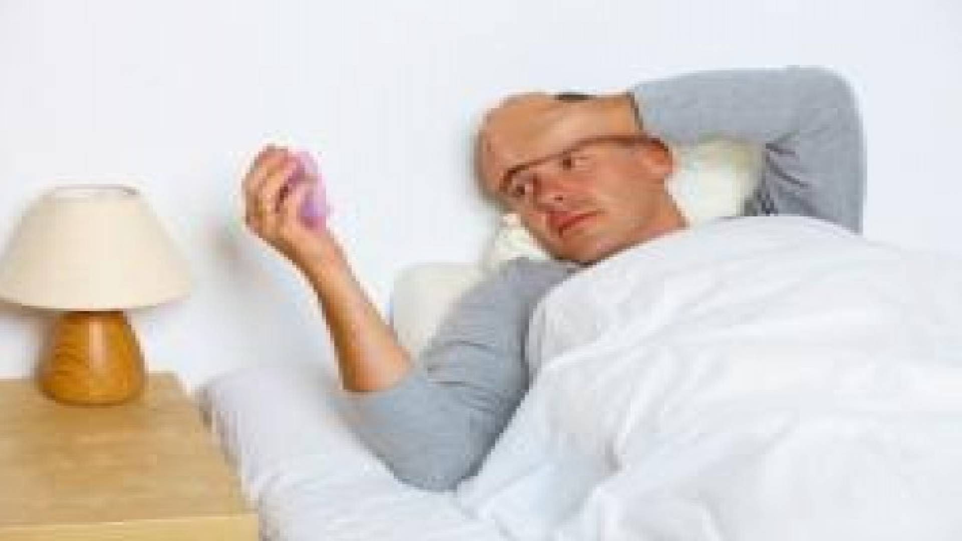 لماذا النوم المتقطع أسوأ من قلة النوم؟