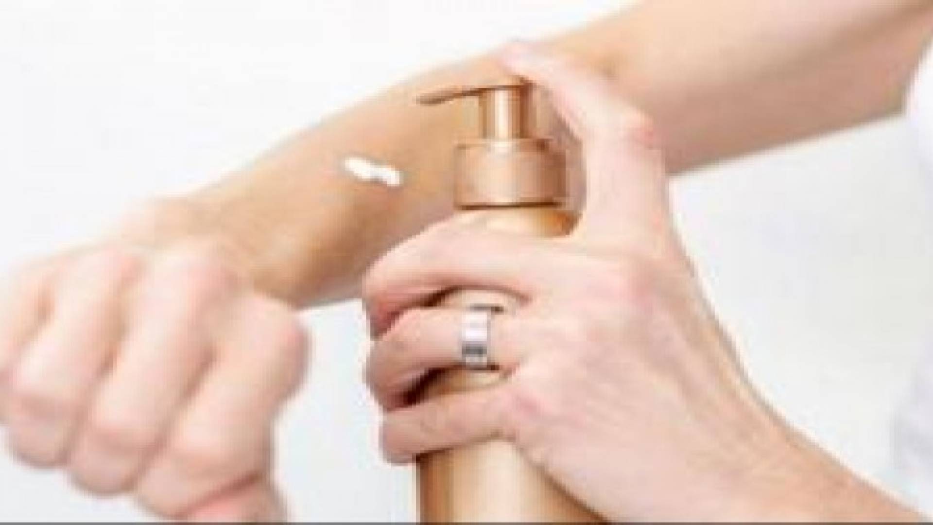 بعض مستحضرات التسمير الذاتي تحتوي على مادة مسرطنة