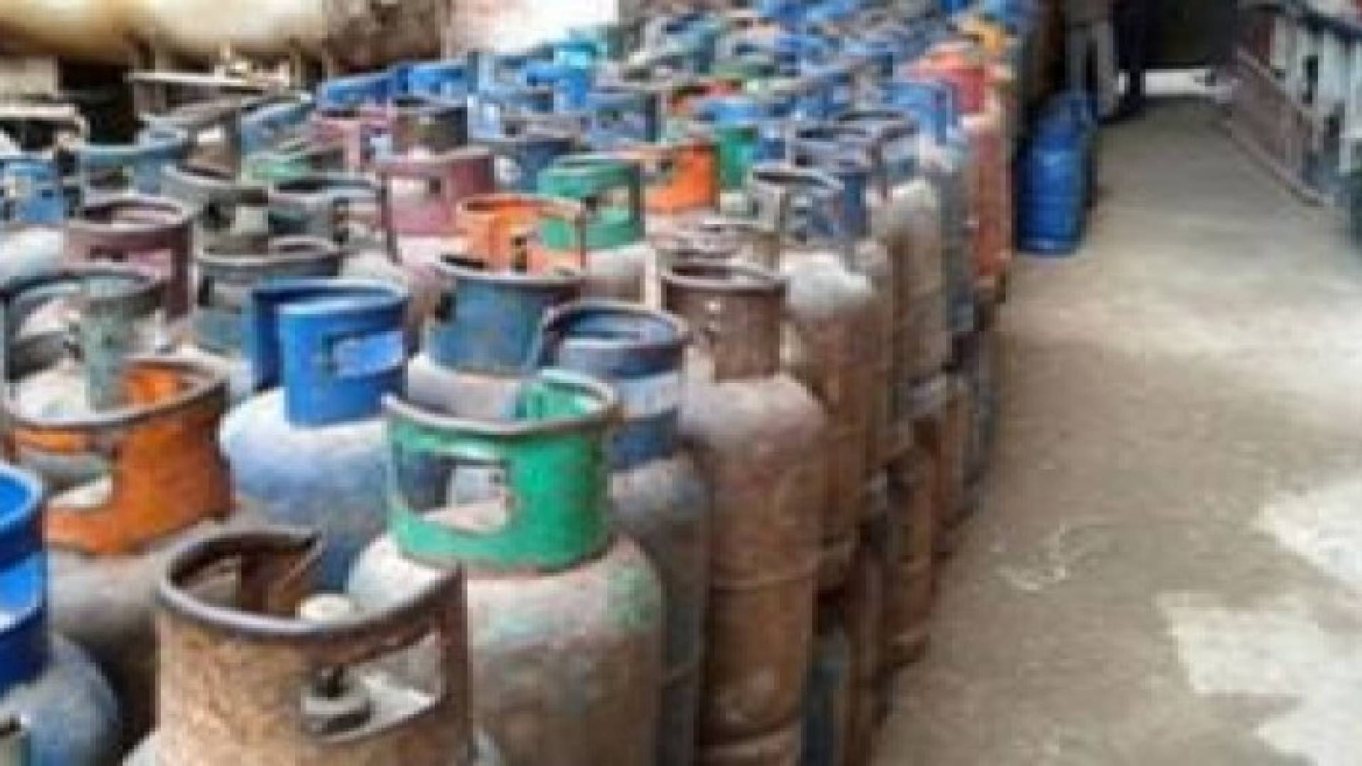 مصفاة البترول: فتح عروض بيع اسطوانات الغاز الهندية نهاية الشهر الحالي