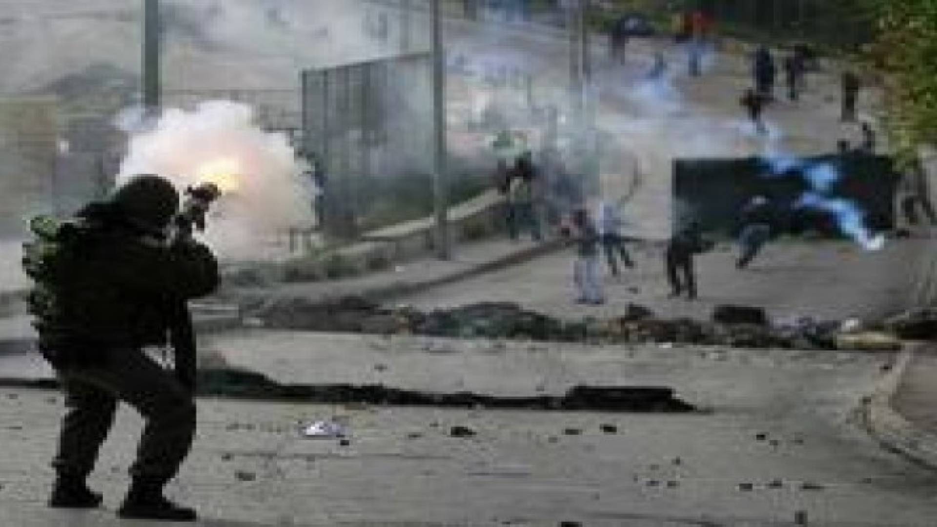 اصابة فلسطينيين بالرصاص الحي و المطاط بمواجهات في طولكرم