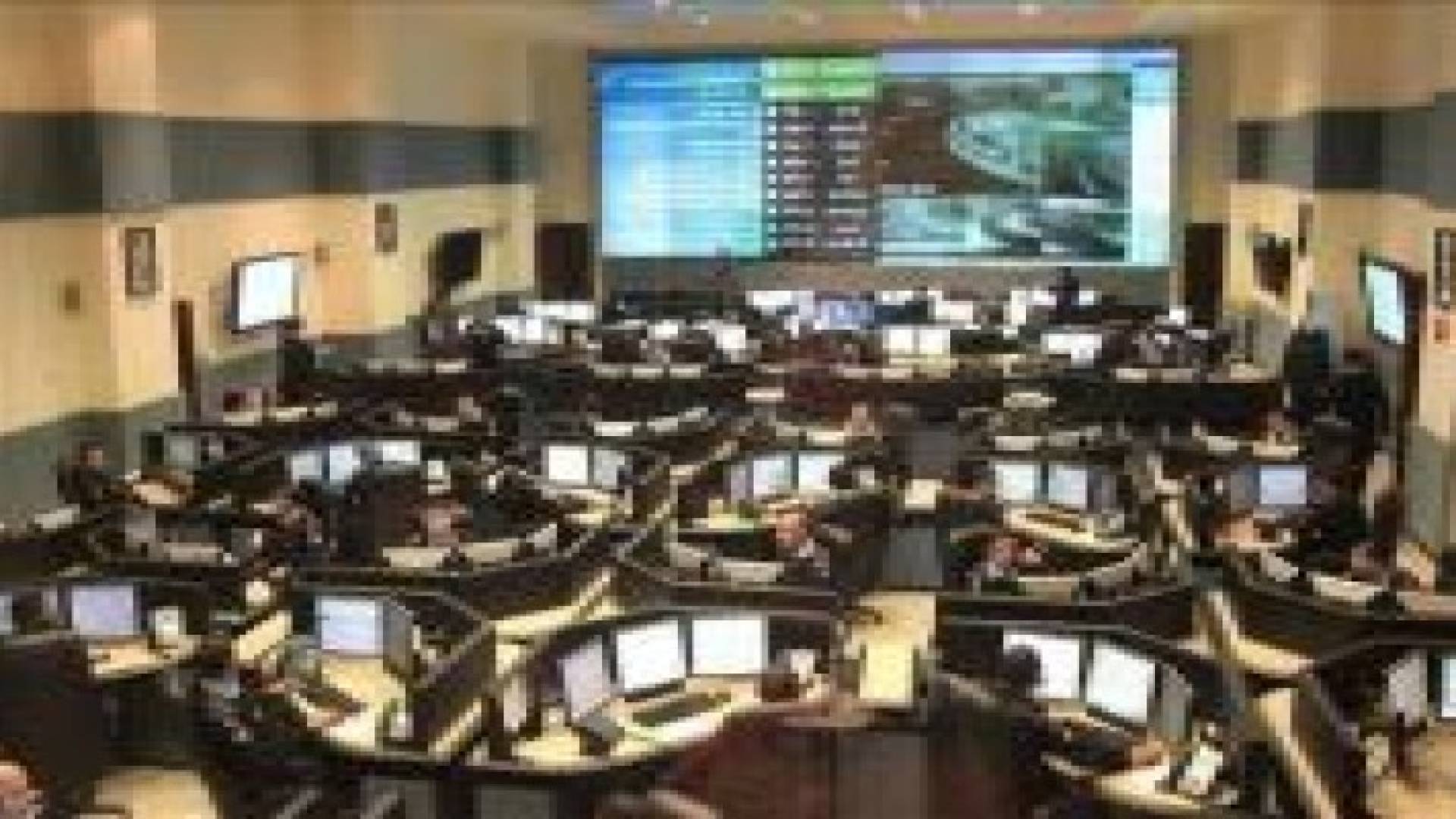 24 الف اتصال طوارئ بمركز القيادة والسيطرة