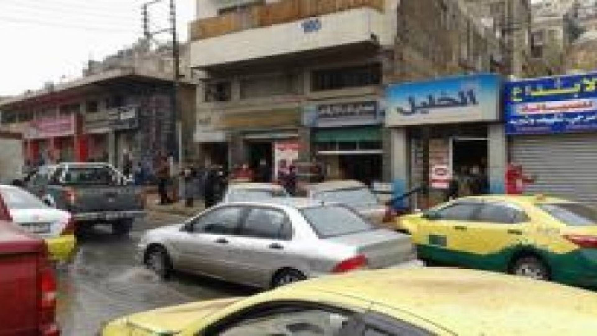 5 ملايين دينار خسائر أولية لـ200 محل ألبسة وأقمشة في وسط البلد