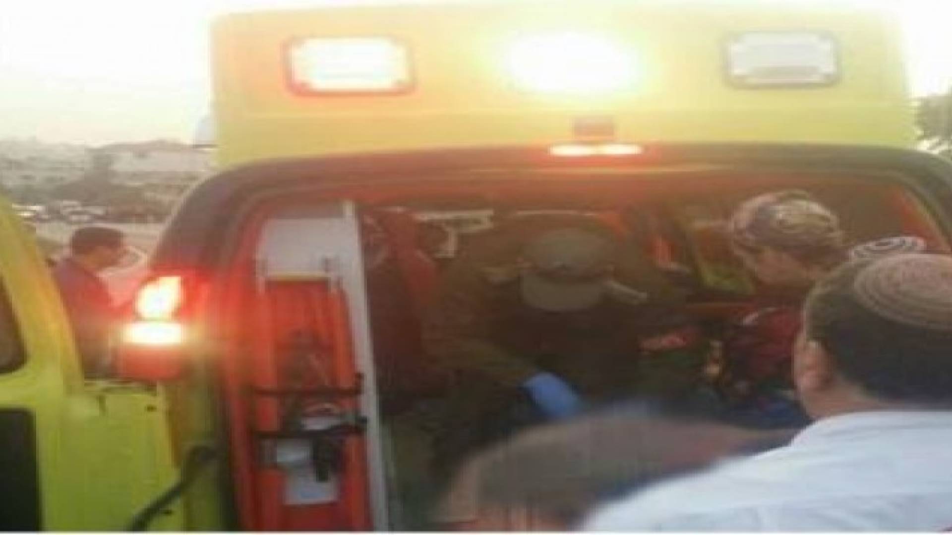 اصابة سيدة فلسطينية بدعوى محاولة دهس شمال الخليل