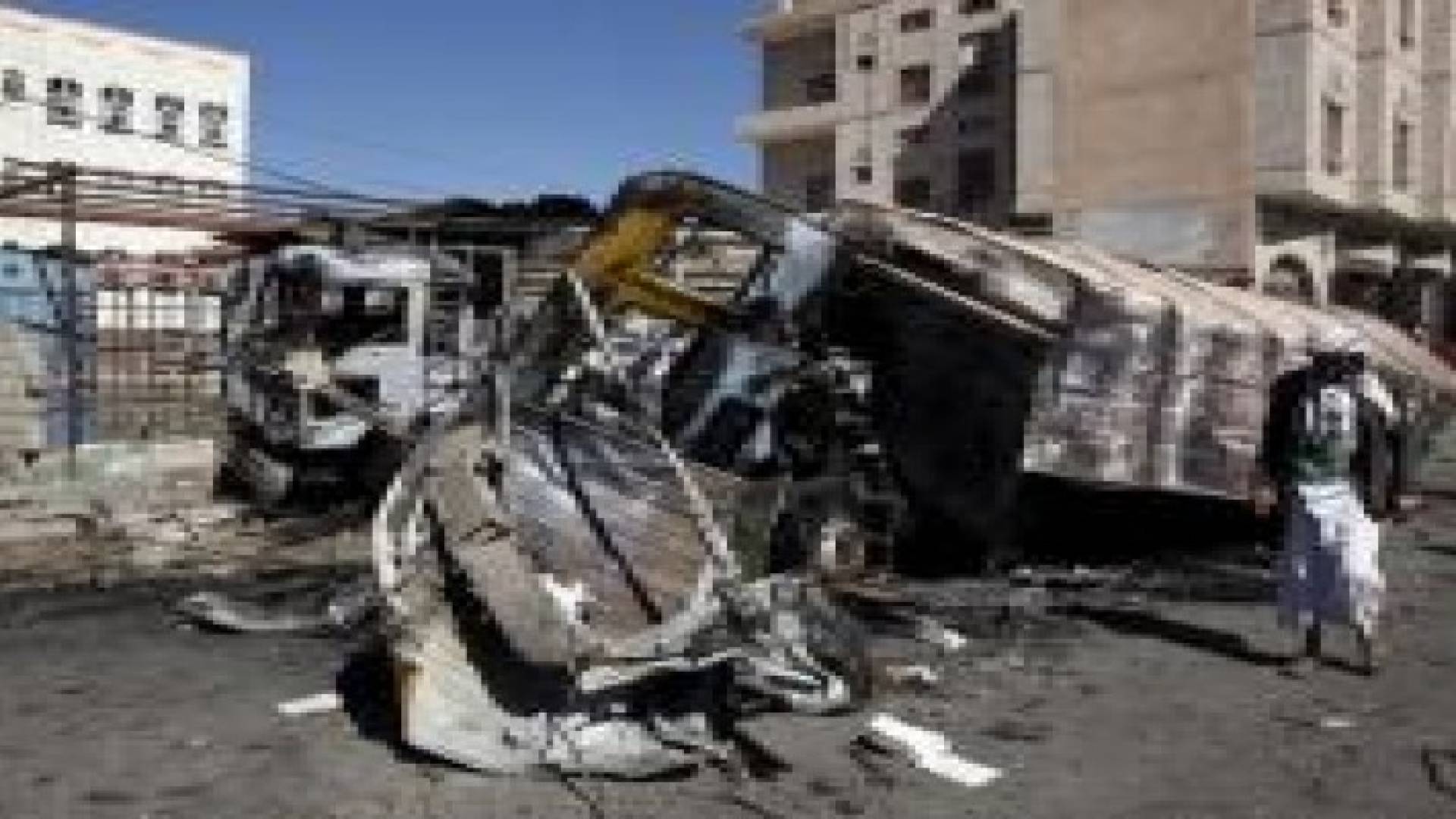 مقتل 19 شخصا على الأقل في قصف واشتباكات باليمن