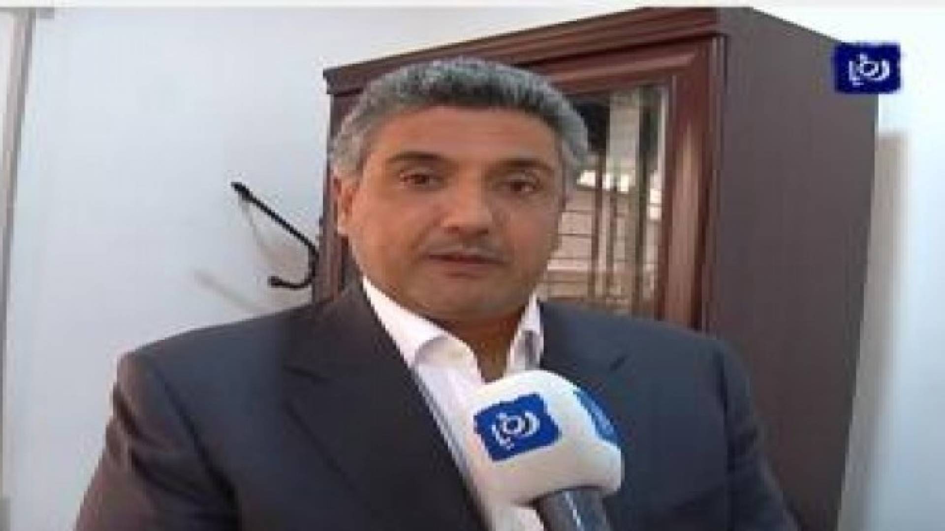 المواطنون يبدأون استعدادتهم لفصل الشتاء