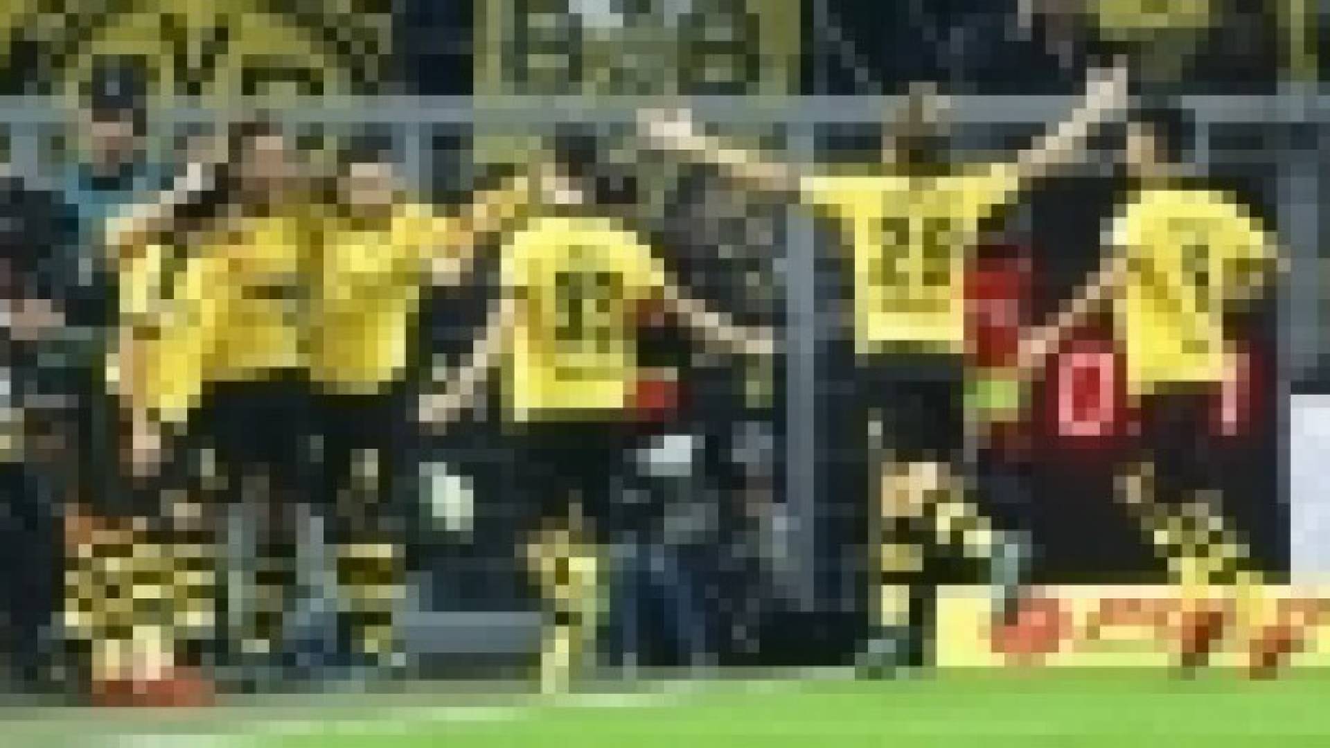 الدوري الألماني: دورتموند يهزم شالكه في "ديربي" مثير ويواصل مطاردة البايرن