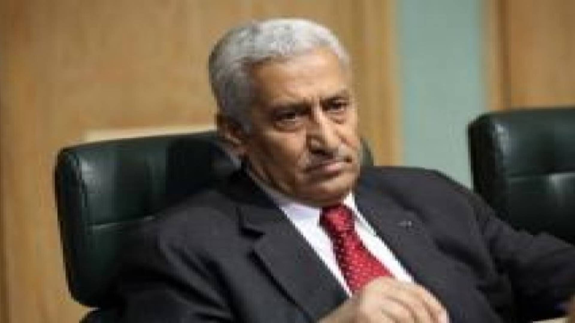 مصادر ترجح تعديلا وزاريا محدودا على حكومة النسور