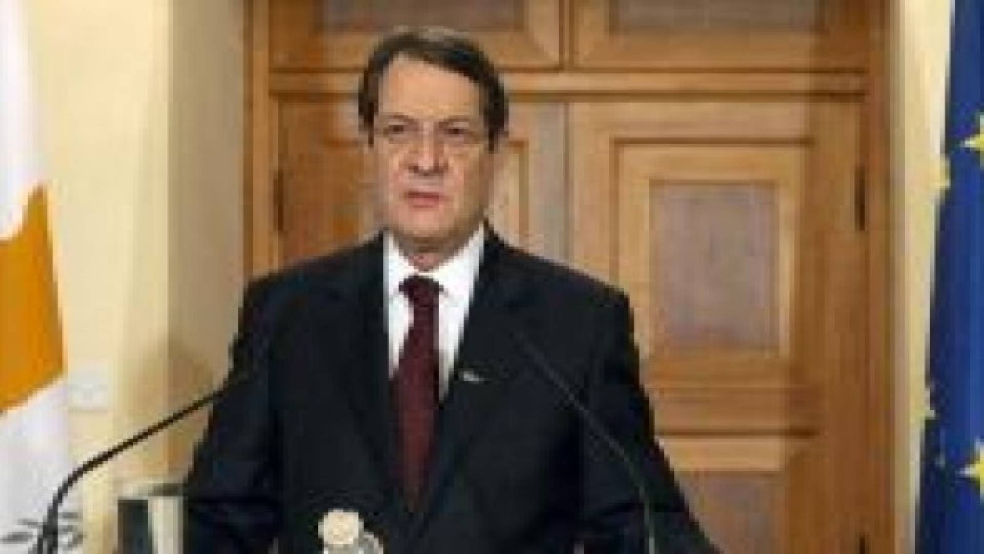 الرئيس القبرصي يصل عمان في زيارة رسمية إلى المملكة