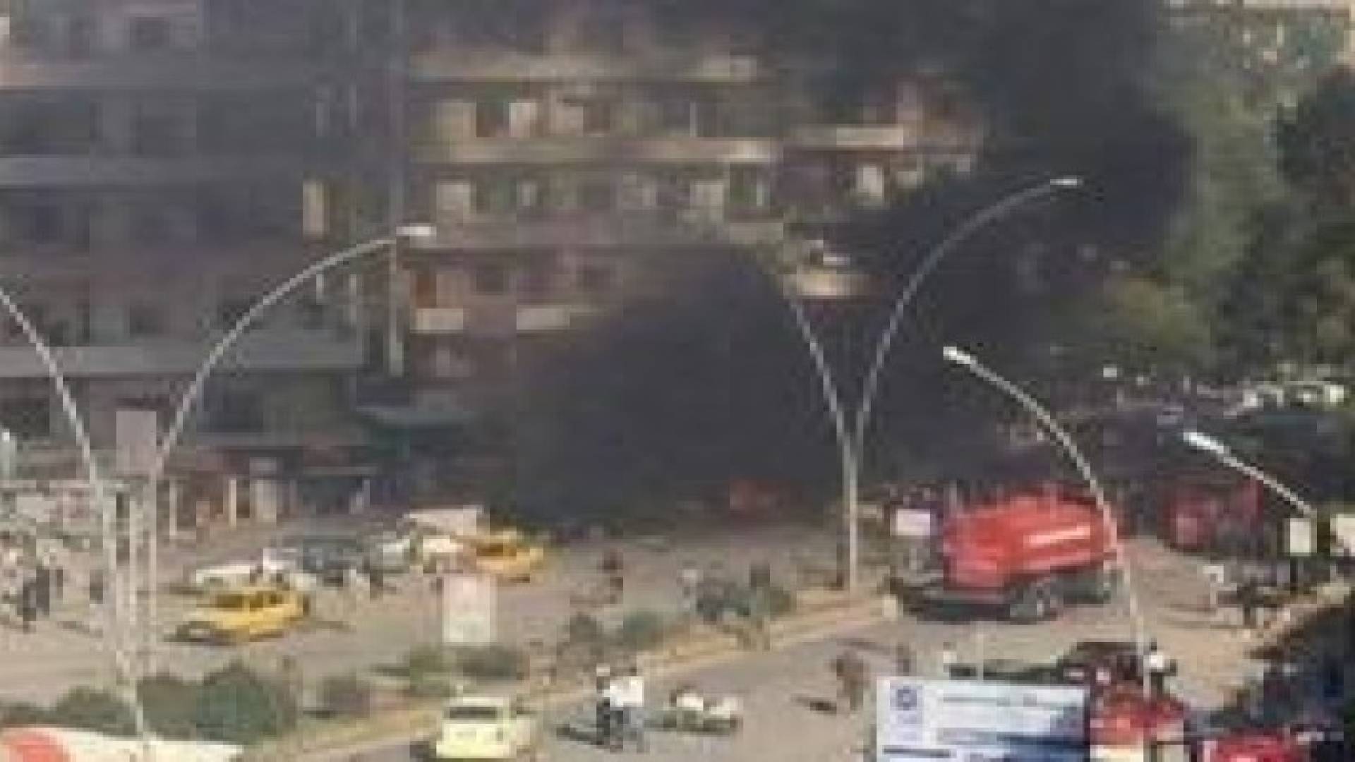 التلفزيون السوري : مقتل العشرات بسقوط صاروخين على مدينة اللاذقية