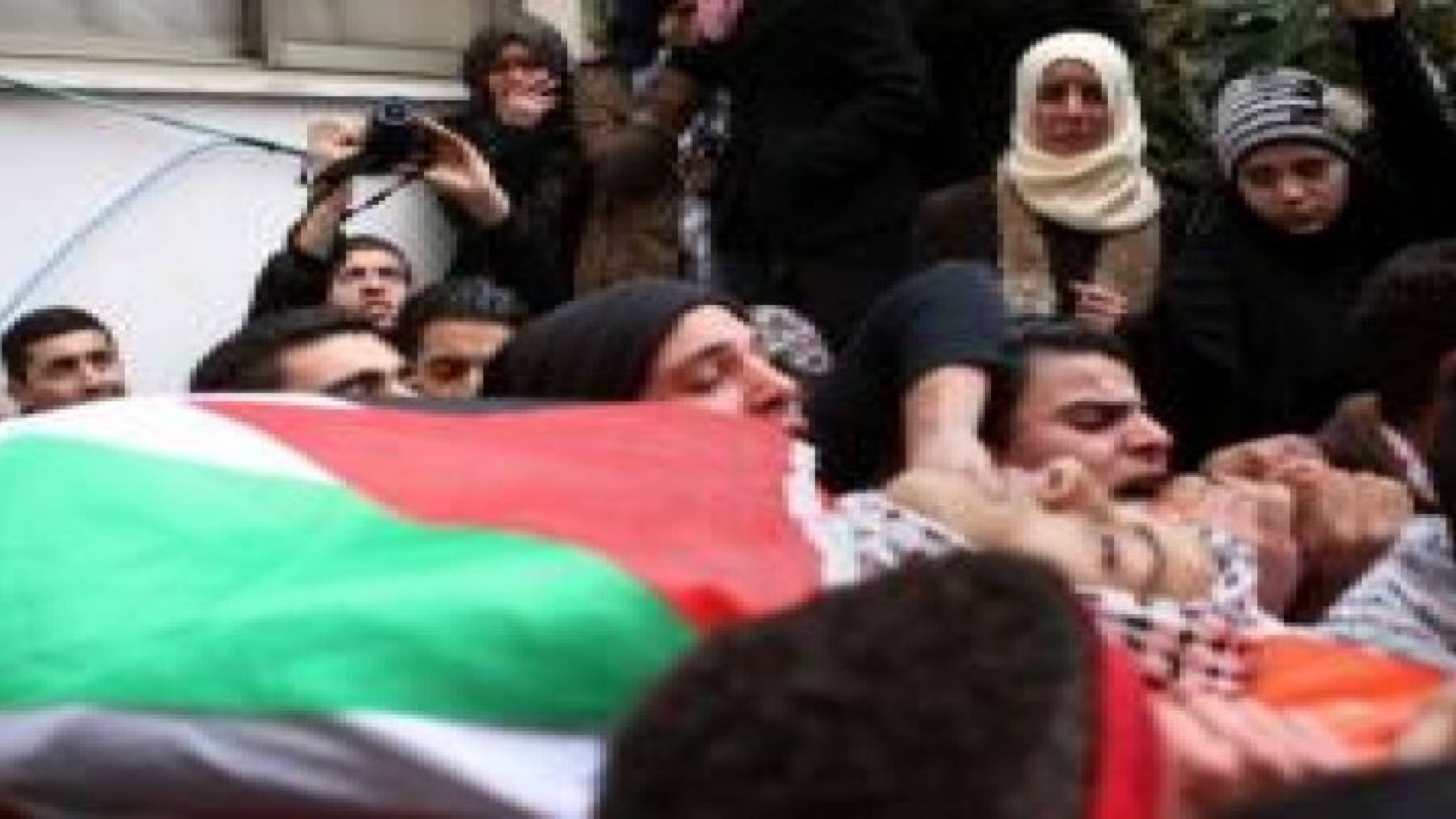 82 شهيدا و8500 مصاب بانتفاضة القدس