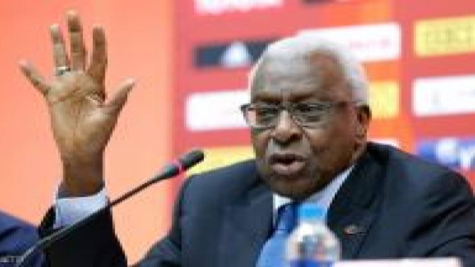 بعد فضيحة فساد: استقالة رئيس الاتحاد الدولي للألعاب القوى من اللجنة الأولمبية الدولية