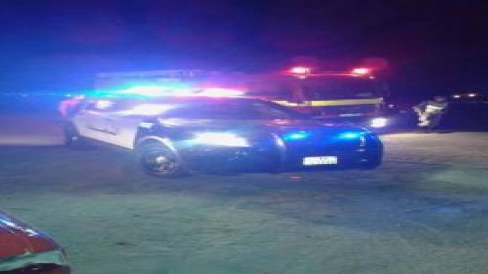 حادث تصادم بين مركبة وشاحنة في الرمثا